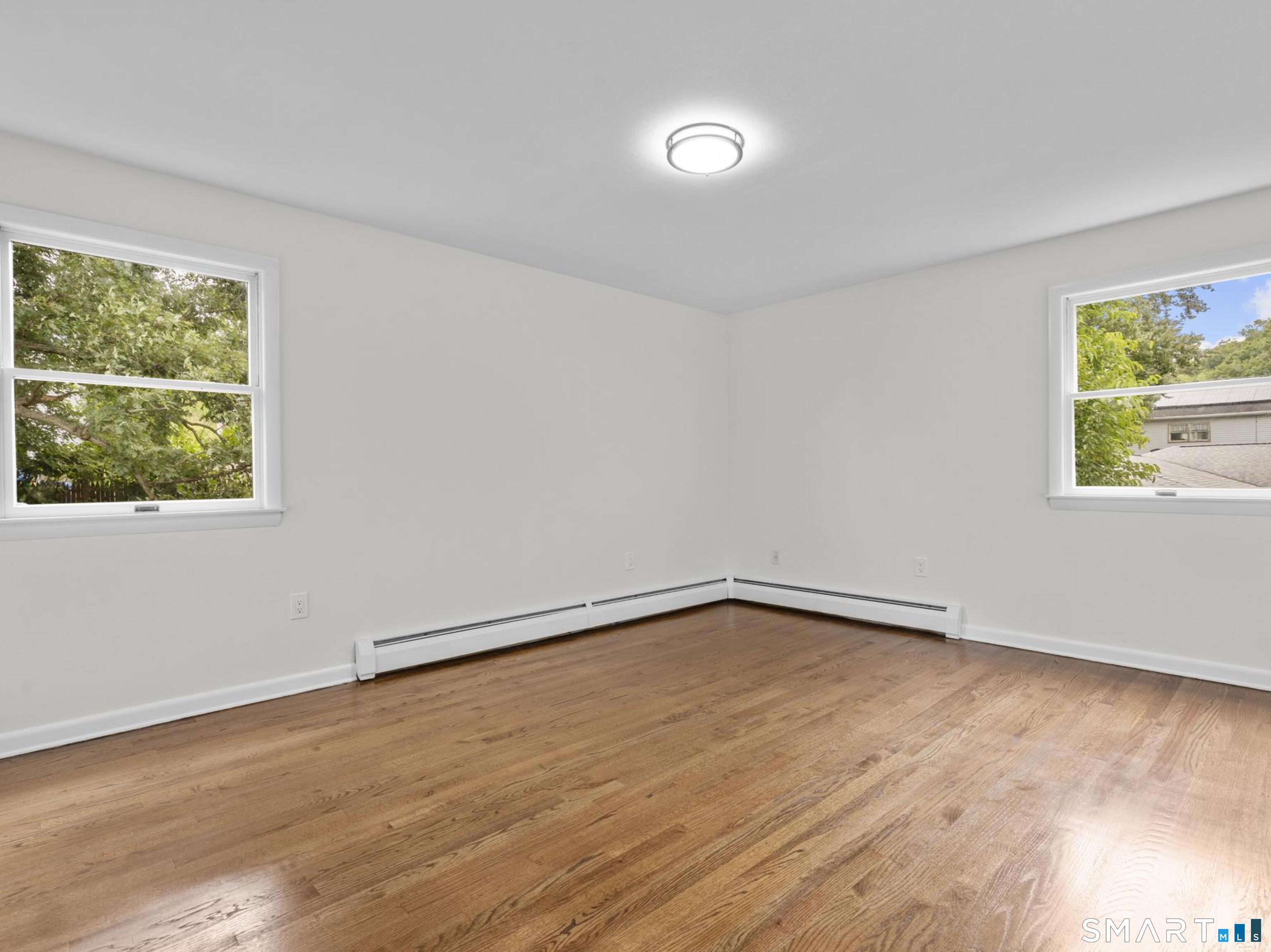 341 Lounsbury Street photo 30