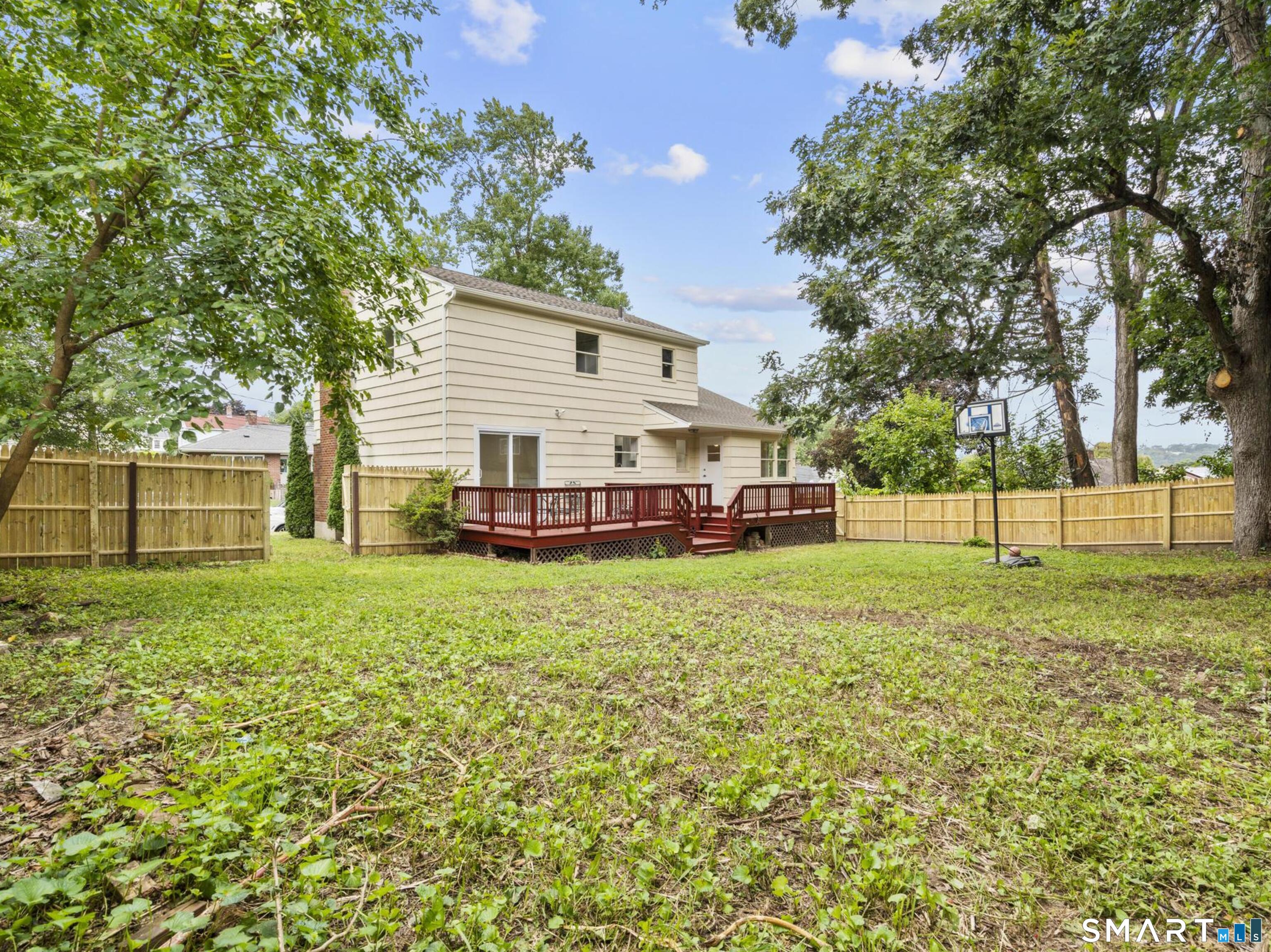 341 Lounsbury Street photo 37