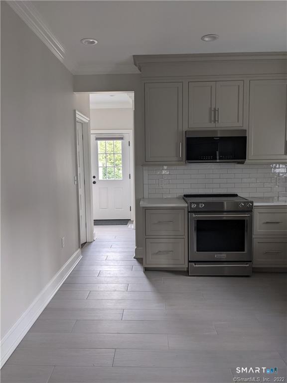 19 Cove Avenue Unit #1st Fl photo 7