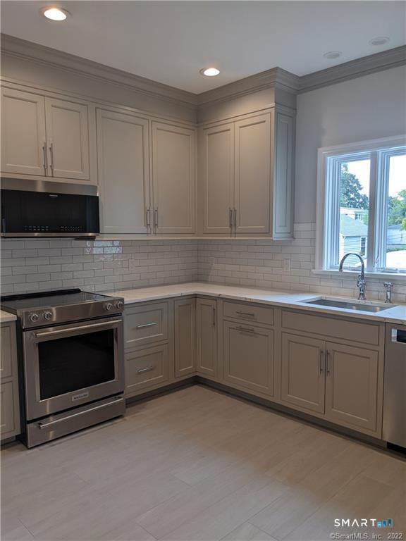 19 Cove Avenue Unit #1st Fl photo 29