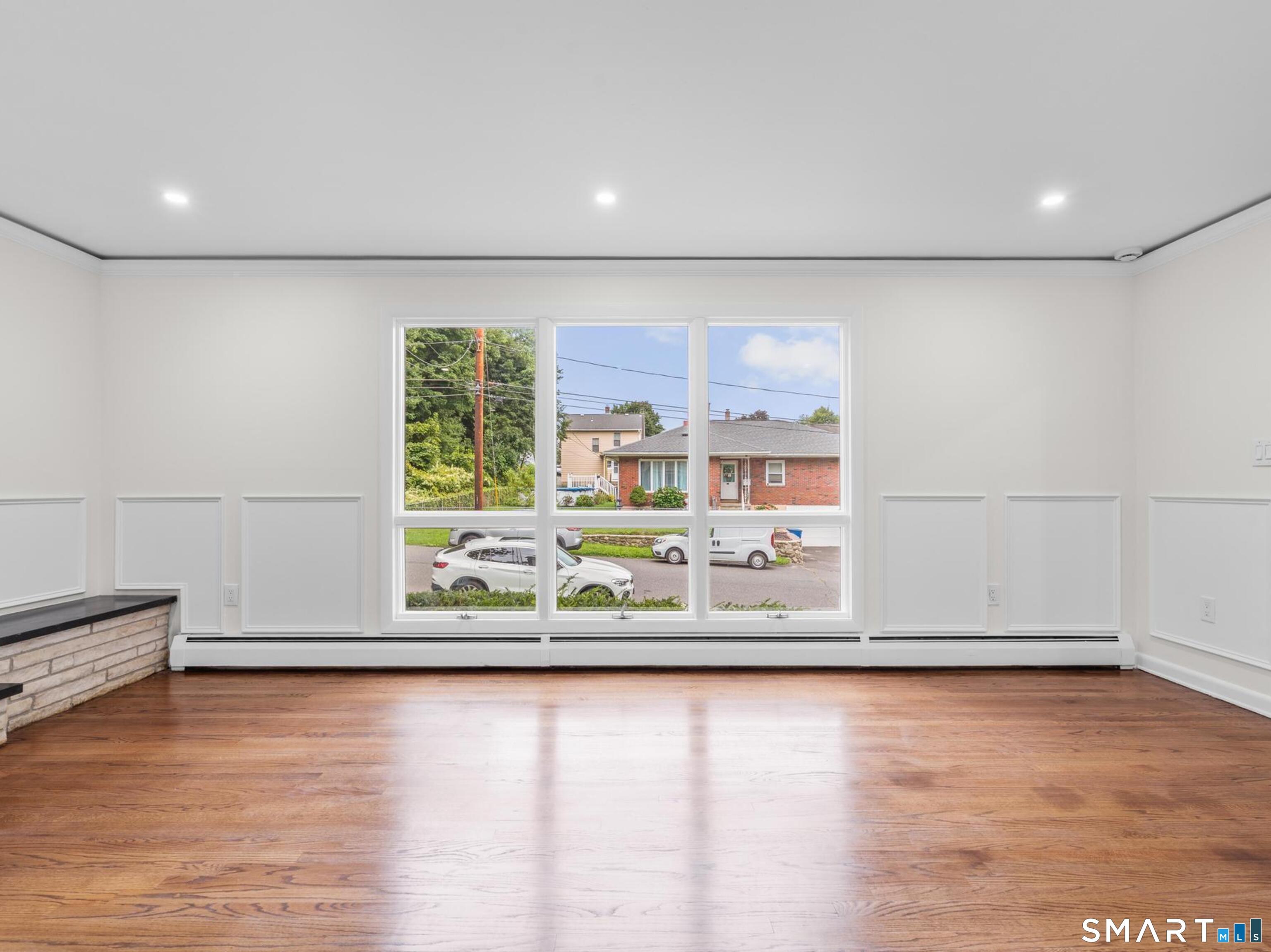 341 Lounsbury Street photo 21