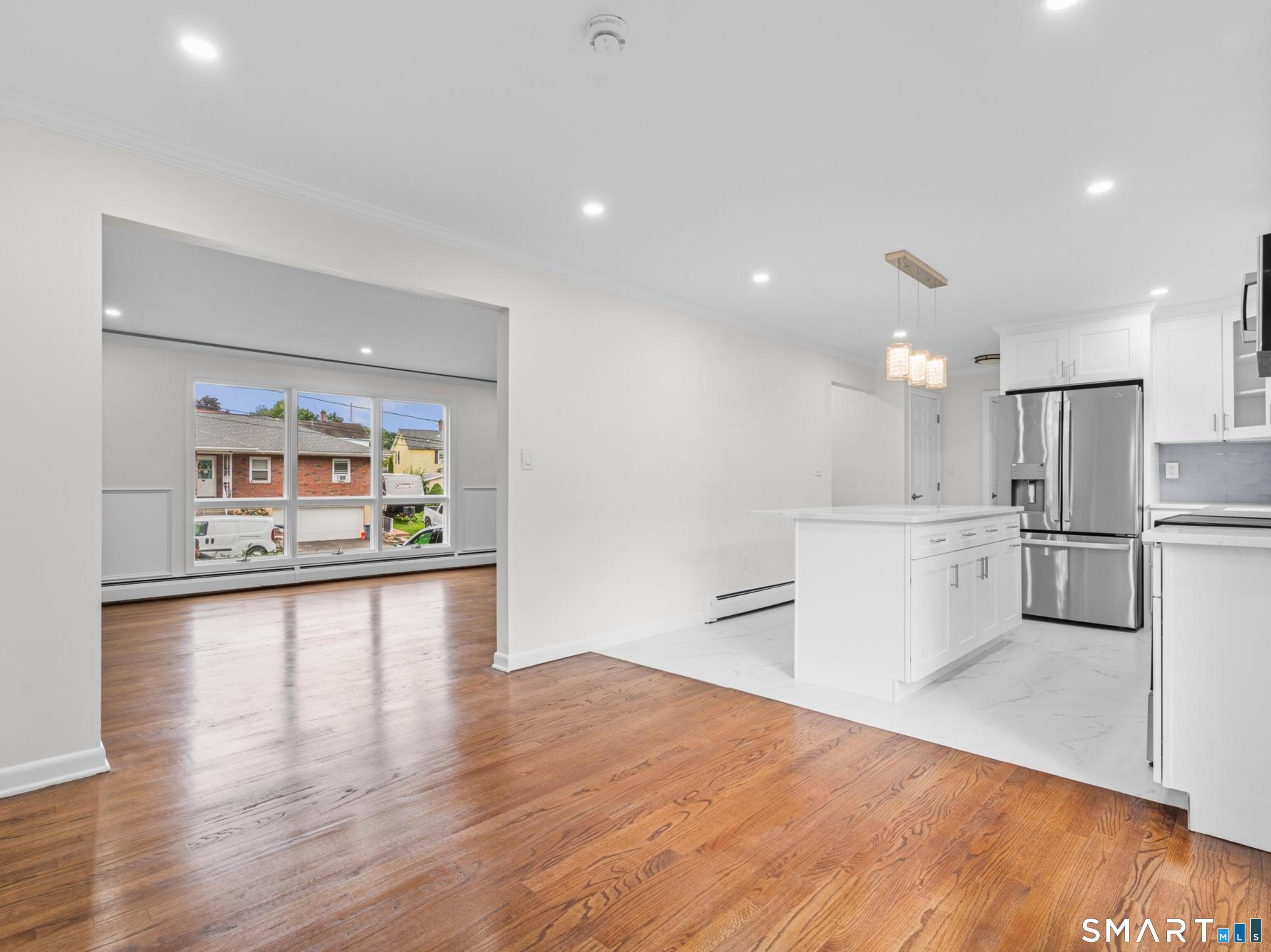 341 Lounsbury Street photo 24