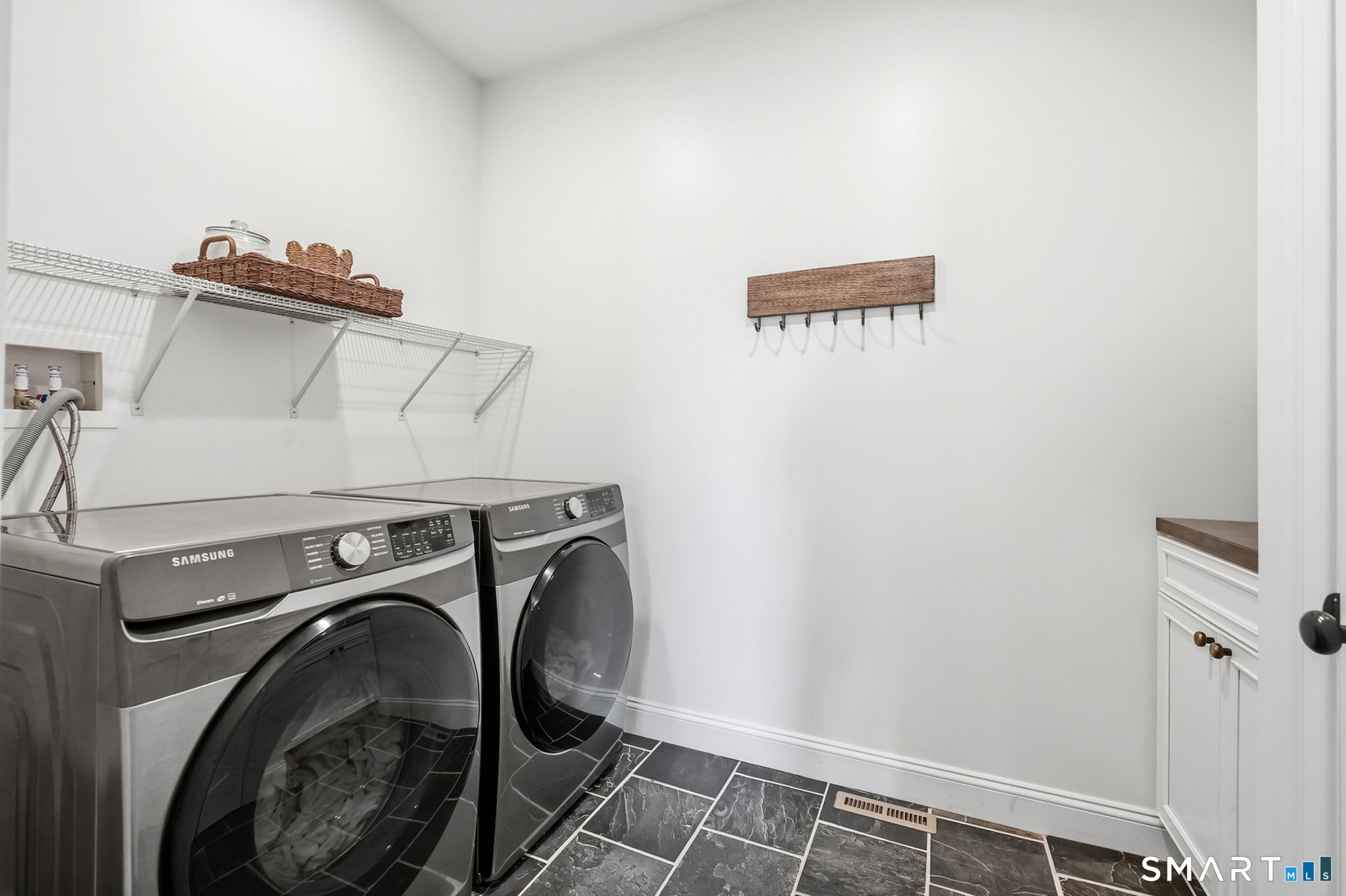 6 Matthew Drive photo 18