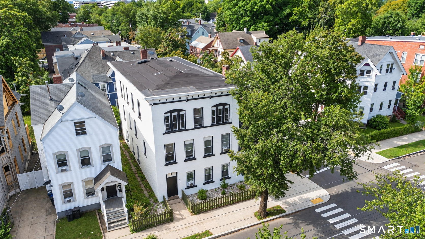 522 Elm Street