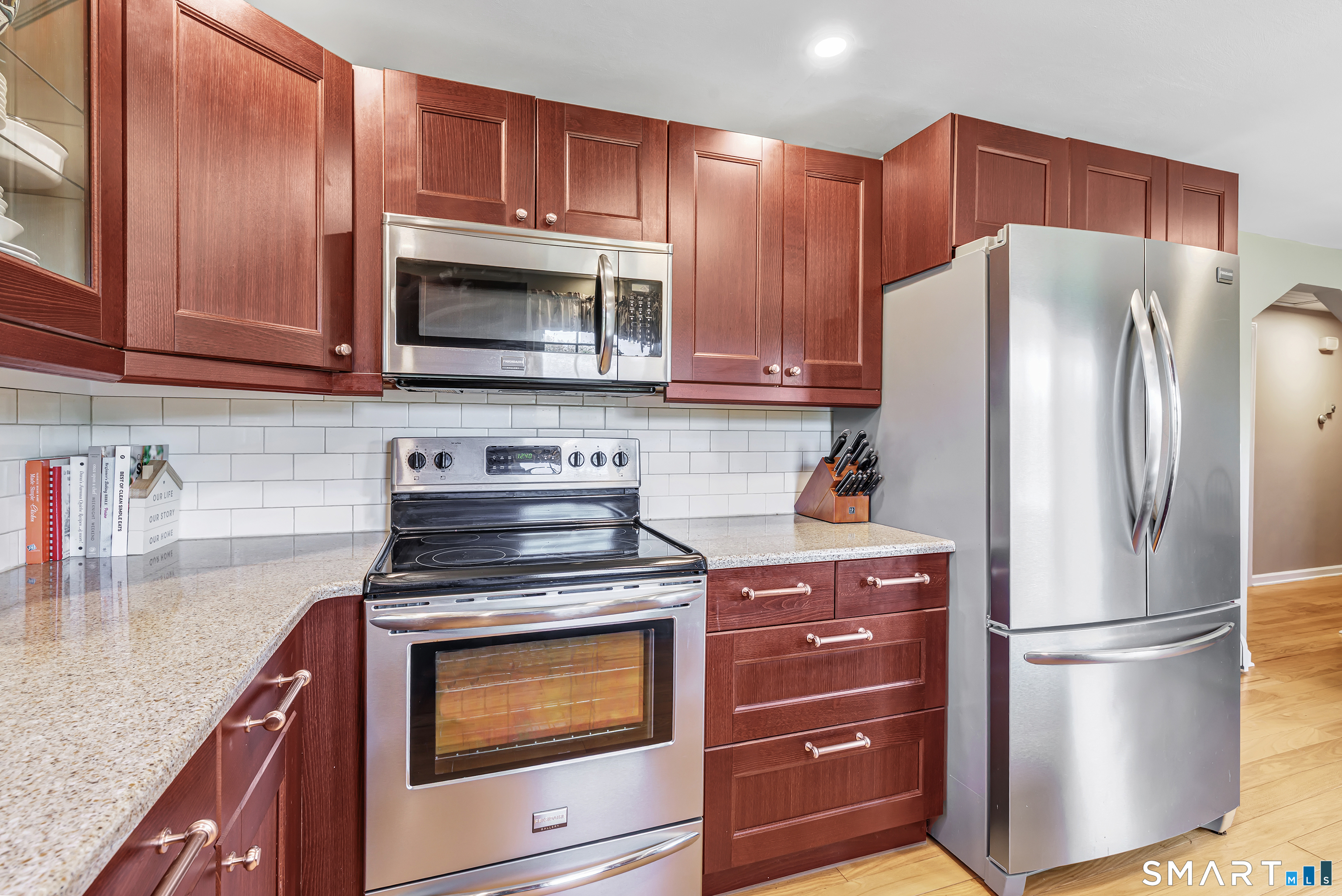 85 Tuttle Road photo 10