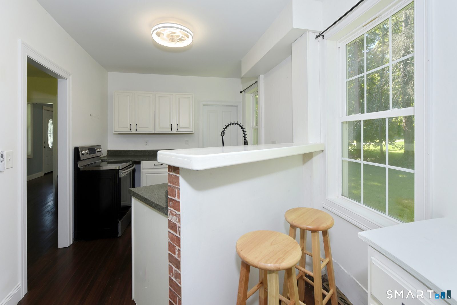 9 Wells Avenue photo 27