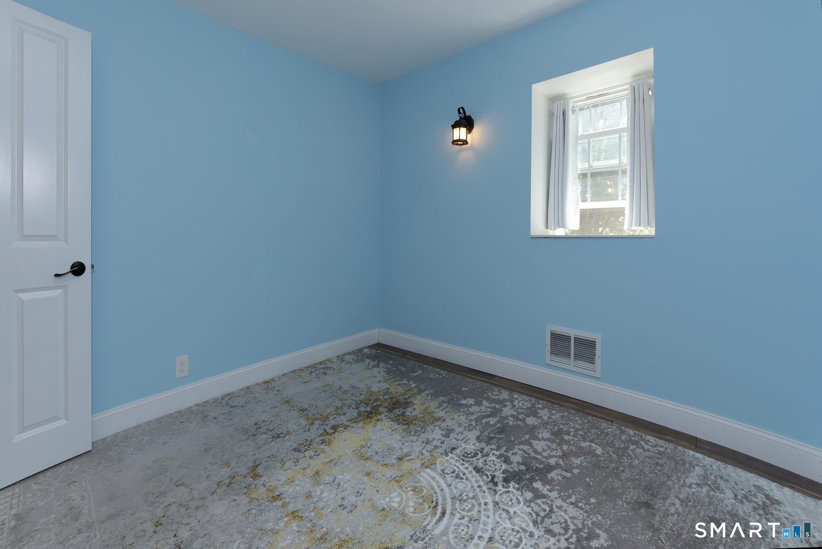 9 Wells Avenue photo 32