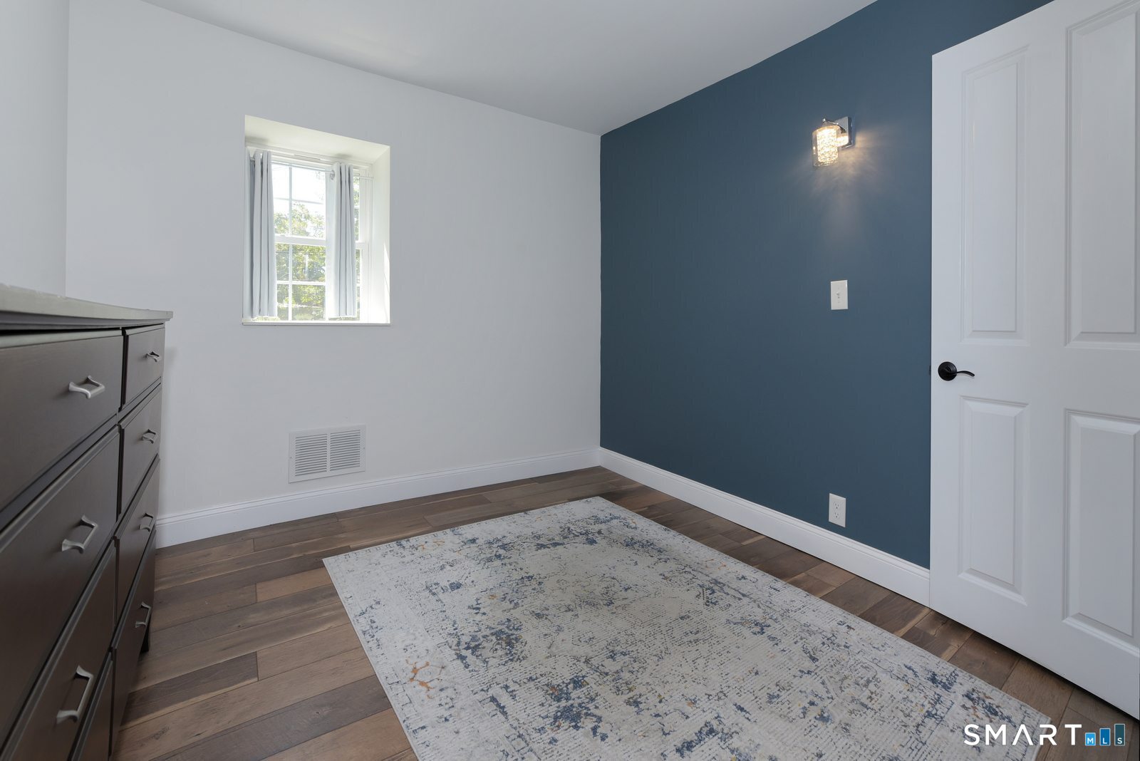 9 Wells Avenue photo 37