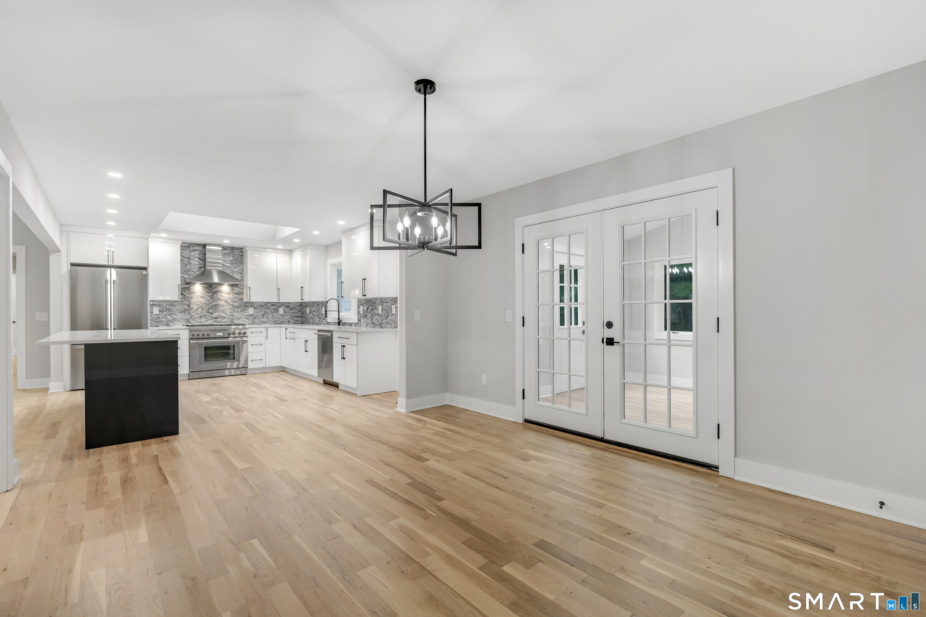 1 Greenlea Lane photo 16