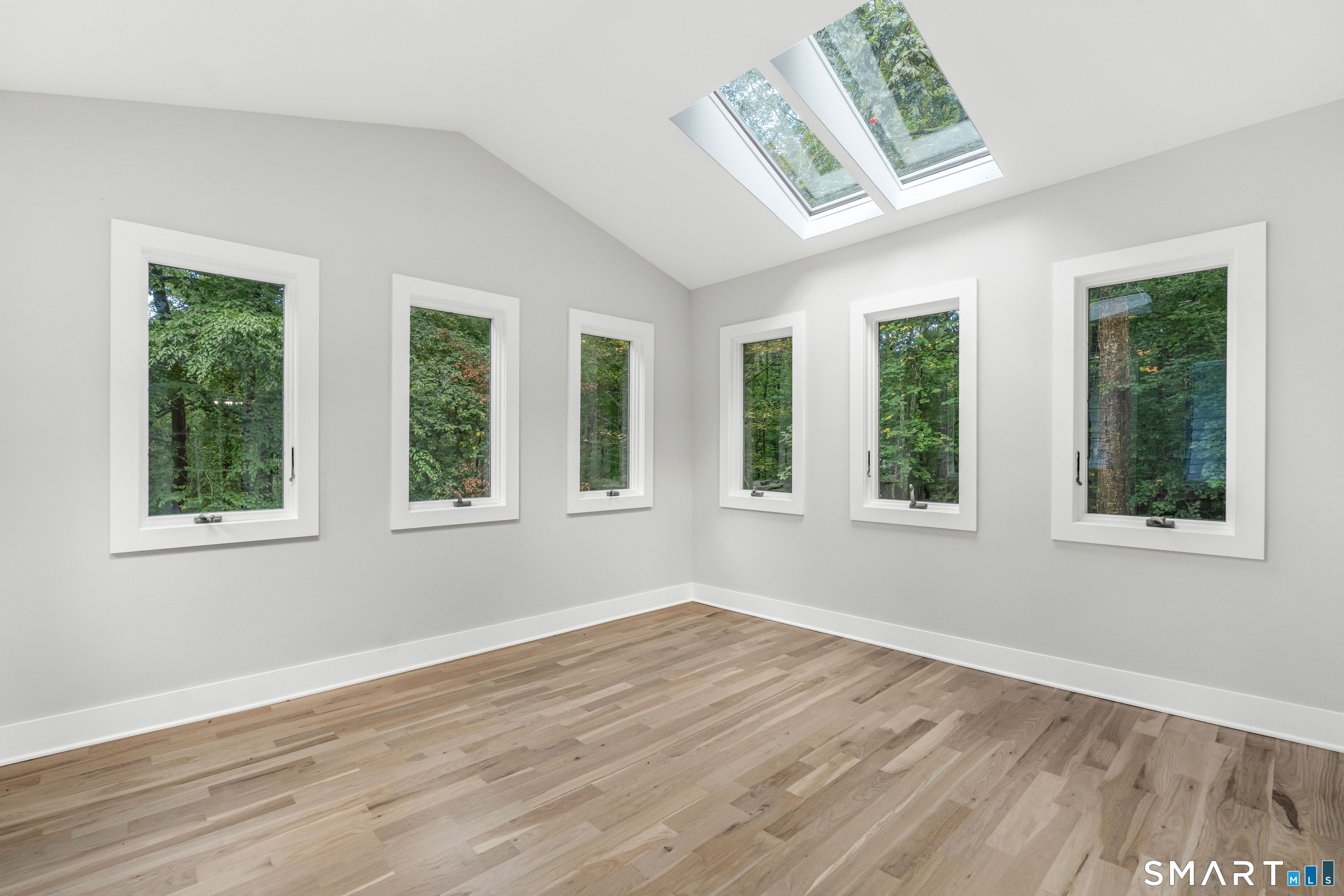1 Greenlea Lane photo 19