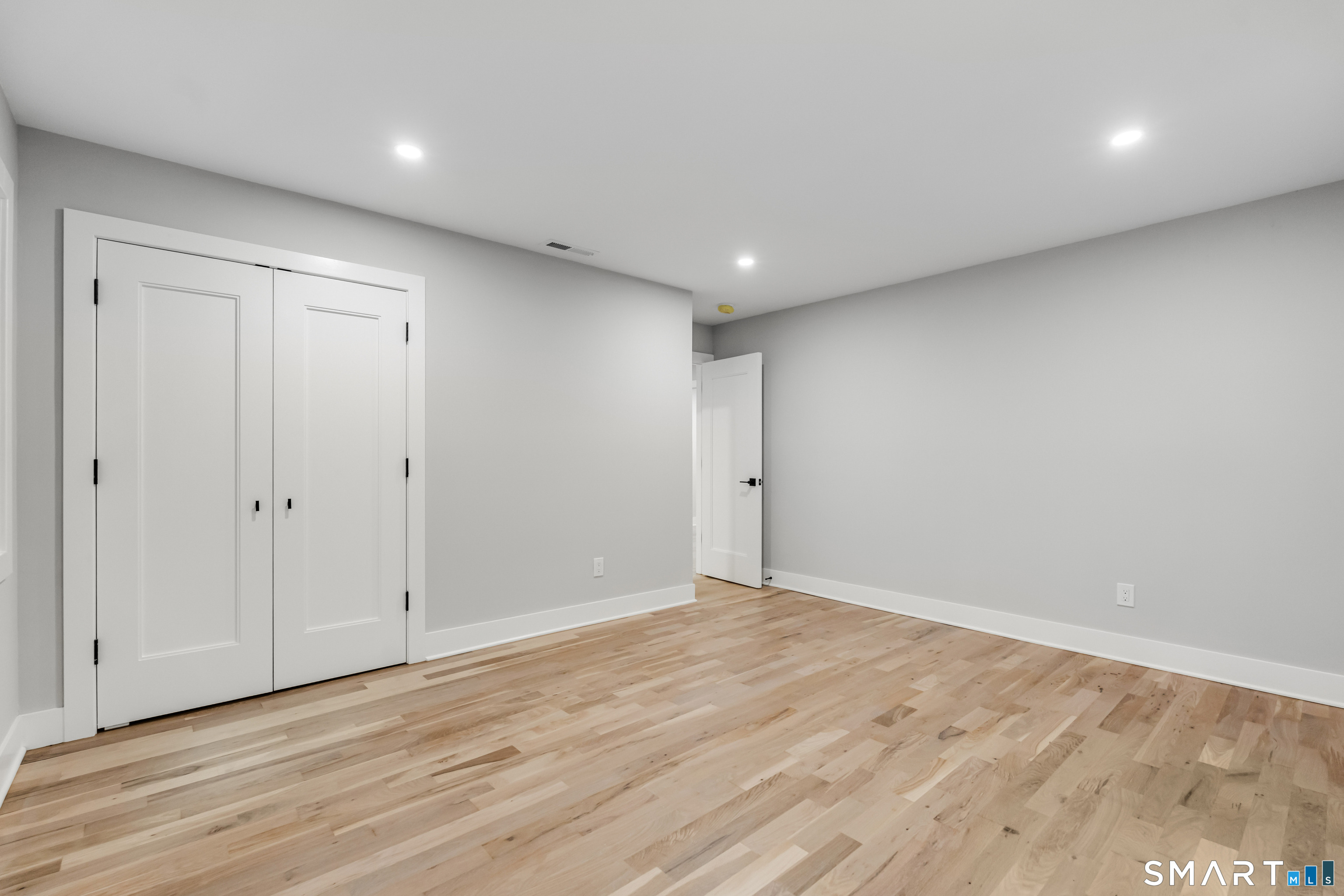 1 Greenlea Lane photo 26