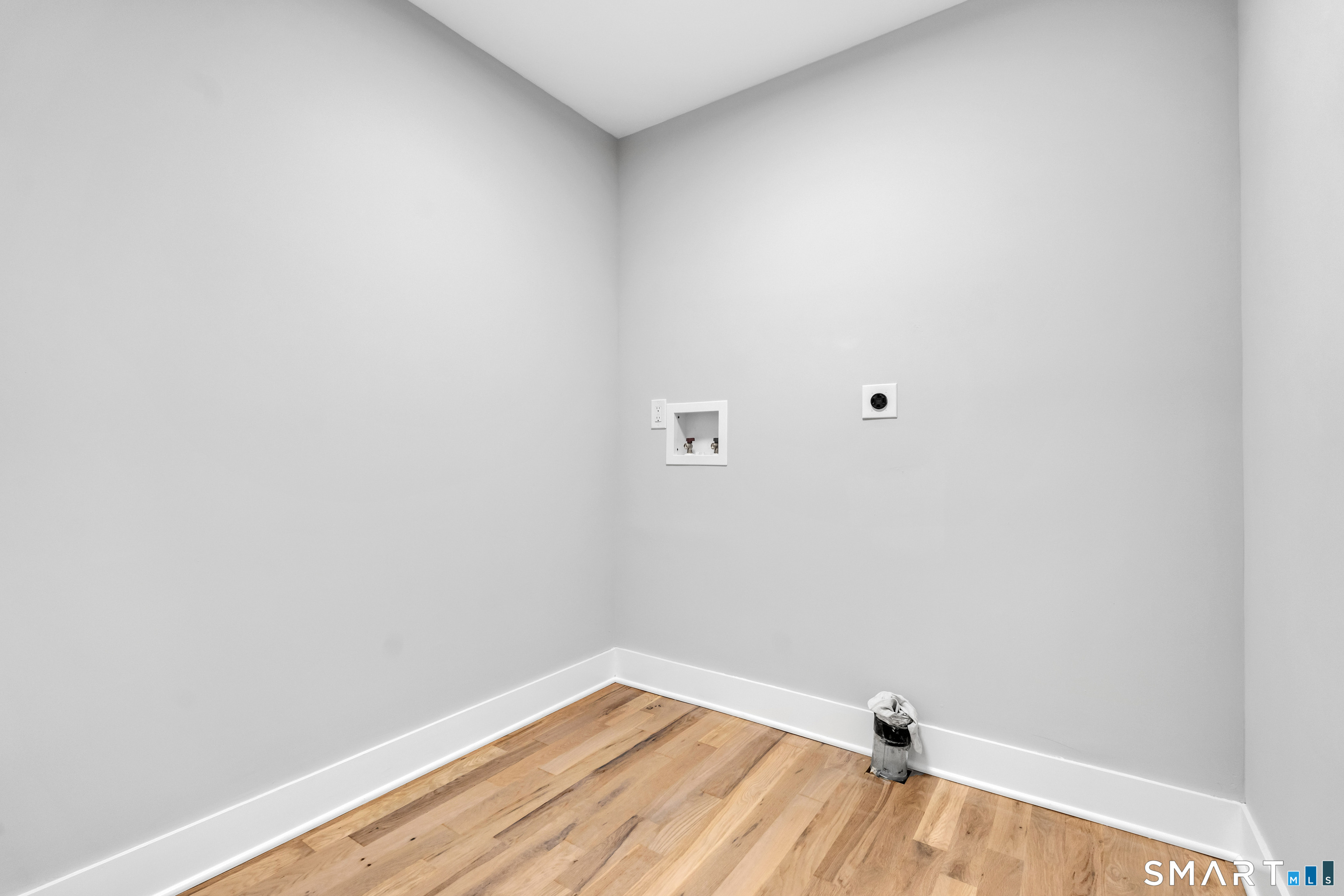 1 Greenlea Lane photo 29