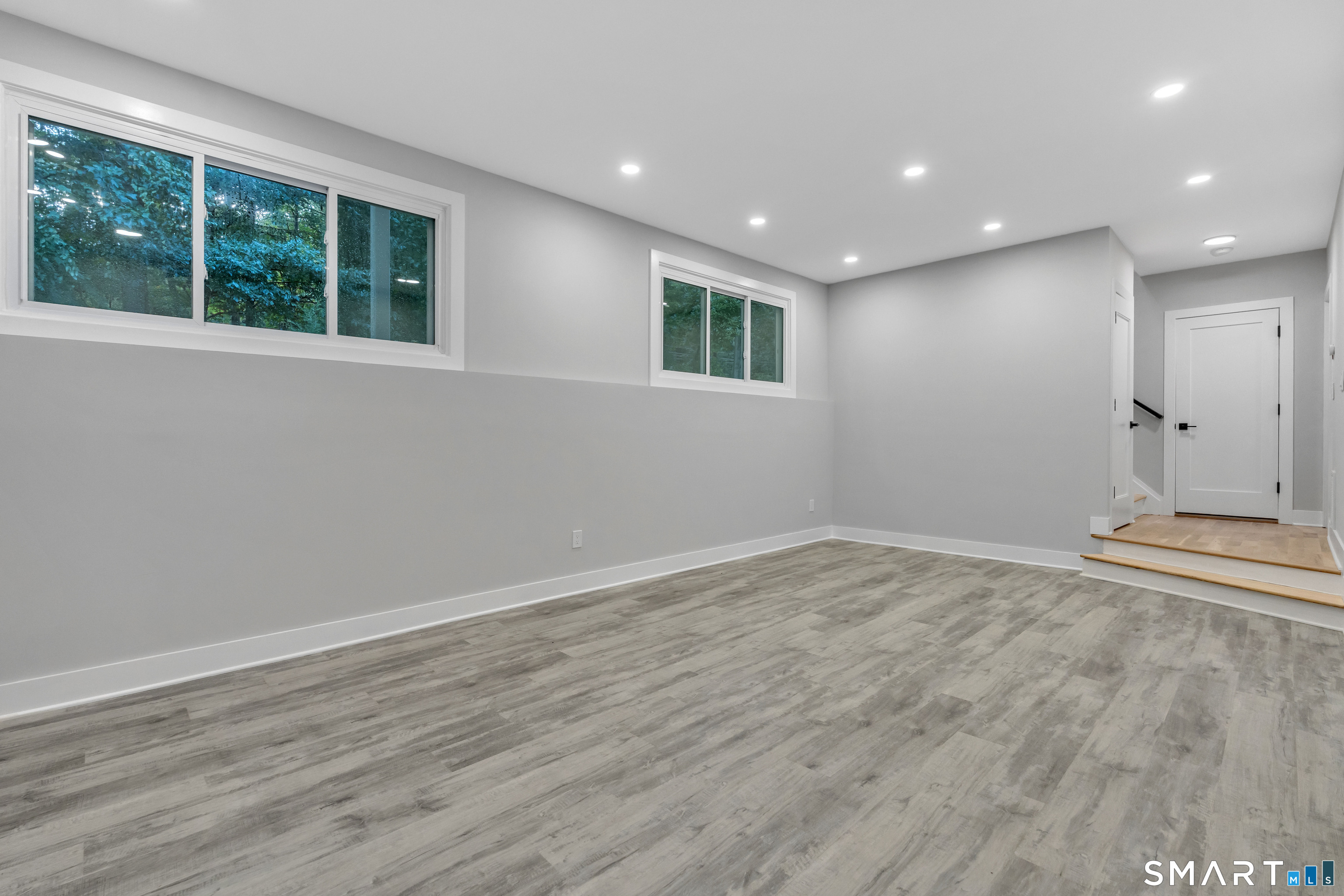 1 Greenlea Lane photo 31