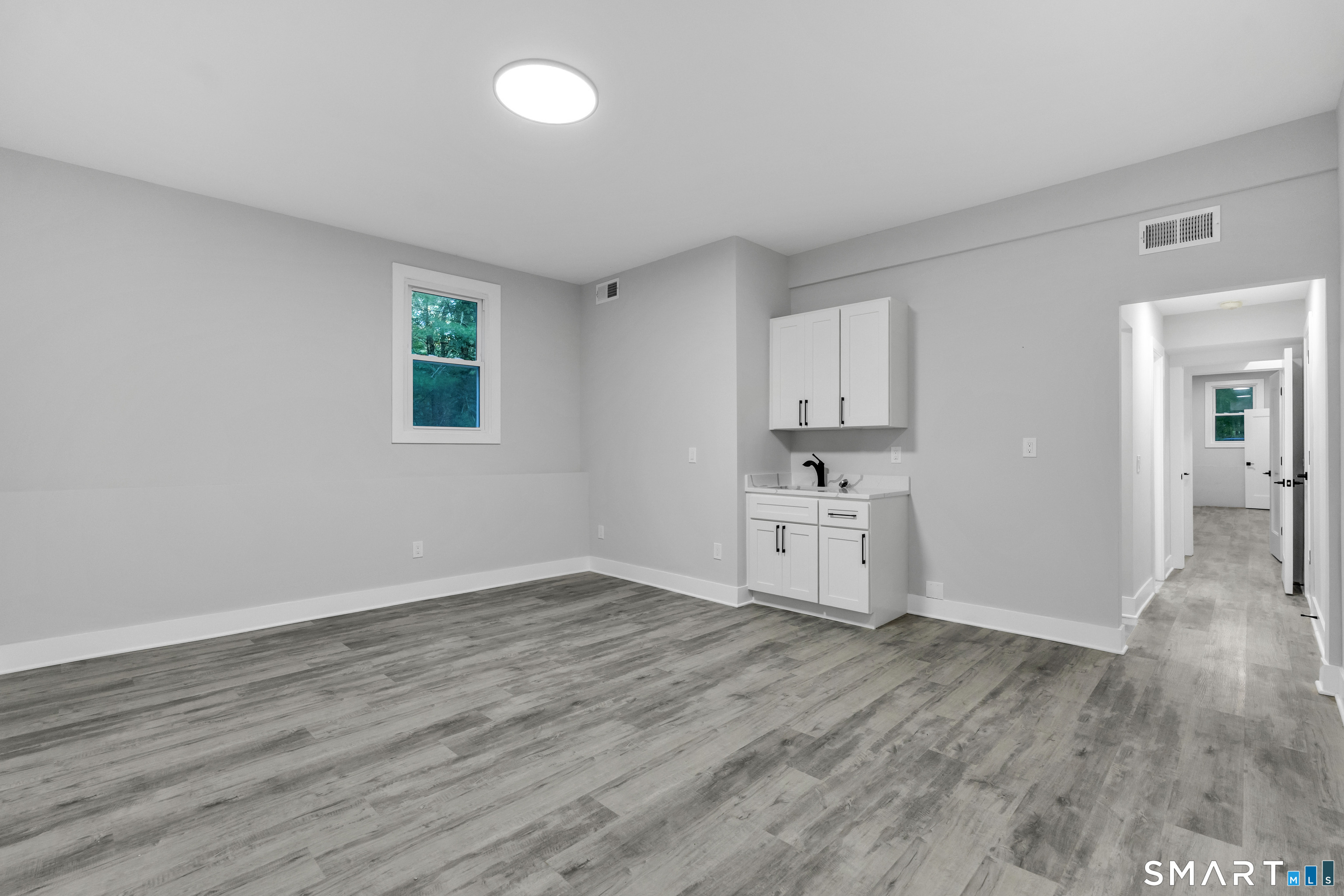 1 Greenlea Lane photo 32