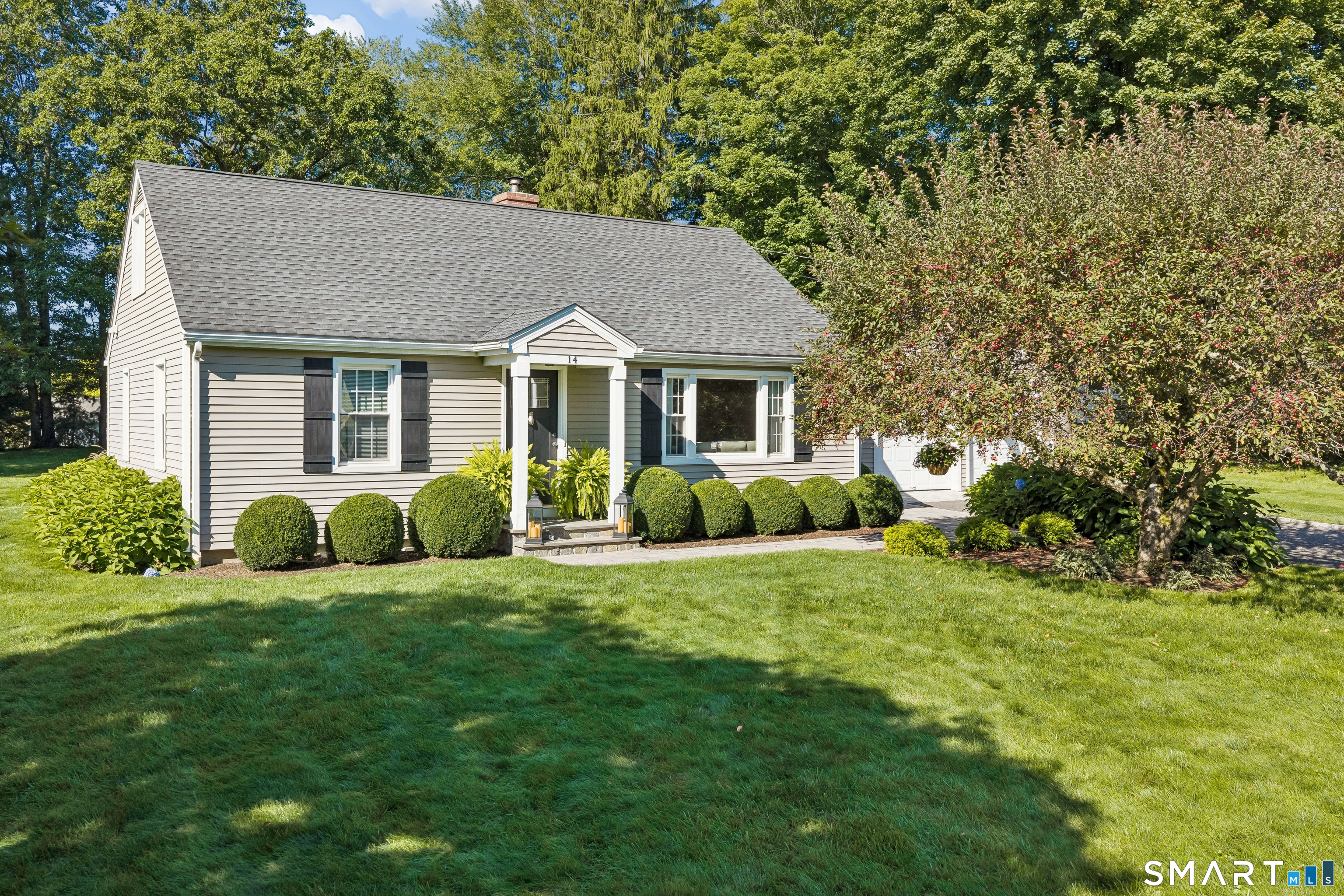 14 Redwood Drive