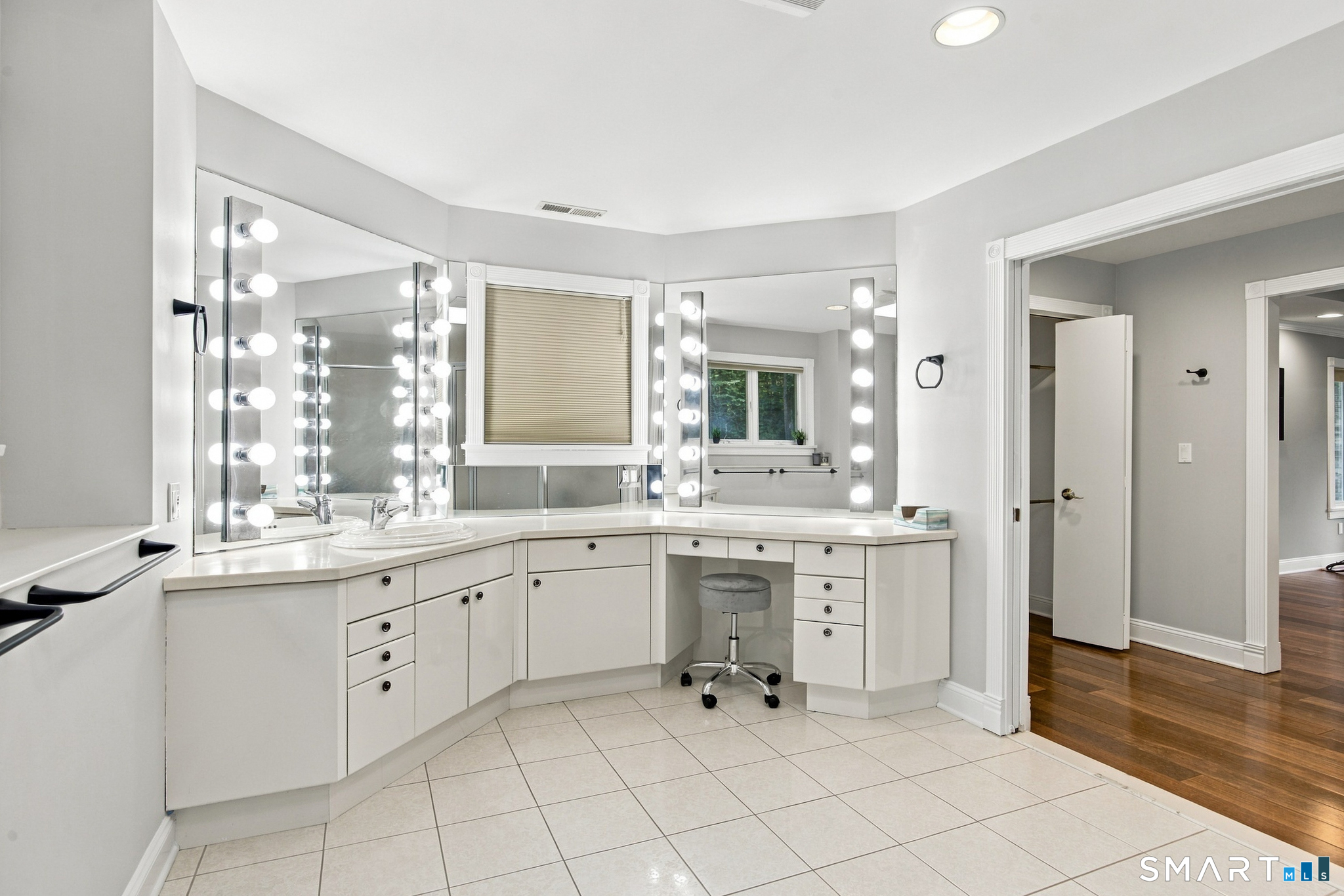 16 Mountaincrest Drive photo 23