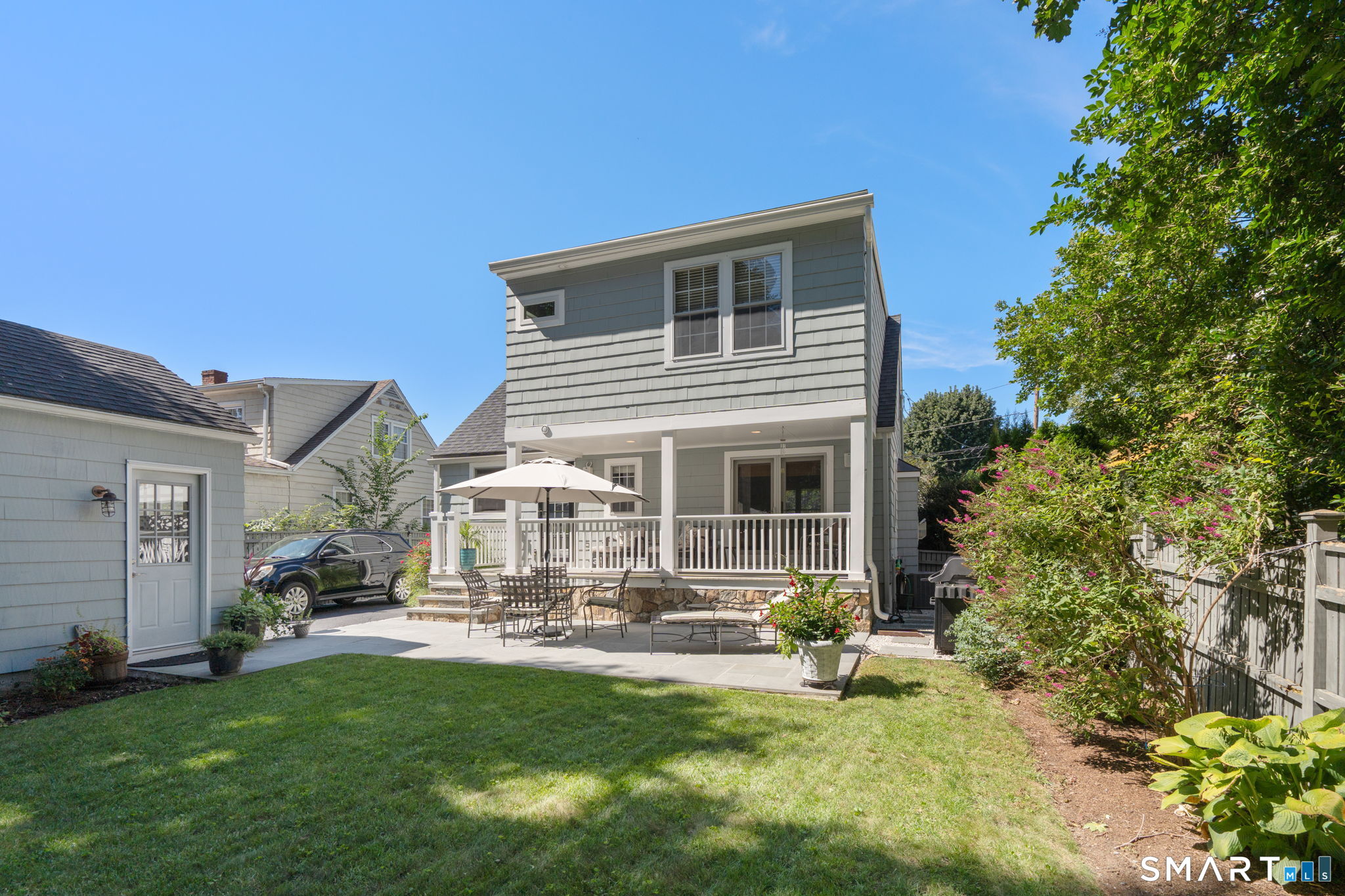 717 Riverside Drive photo 37