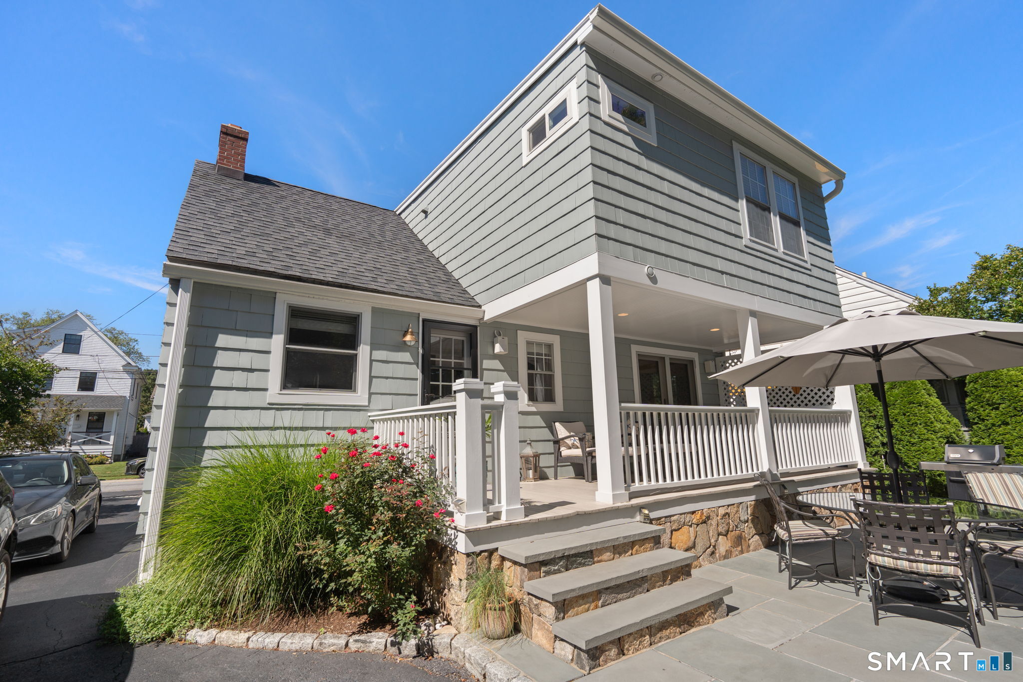 717 Riverside Drive photo 35