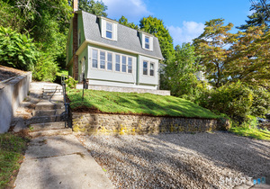 33 Monroe, Shelton