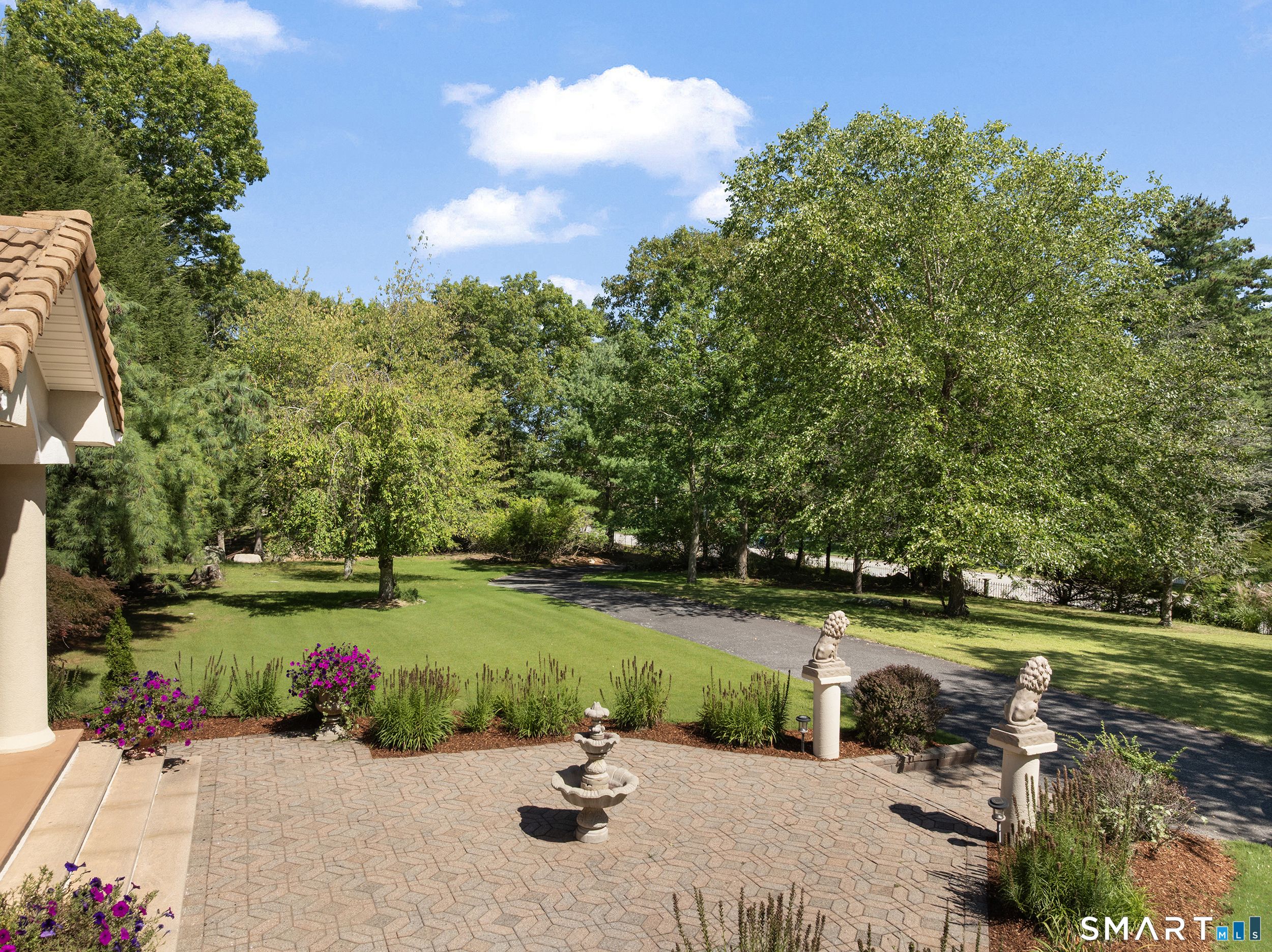 Photo 4 of Single family home for sale at 22 Brk View Dr, Hope, RI 02831 | MLS# 24207635 | Listing updated on 2026-10-03