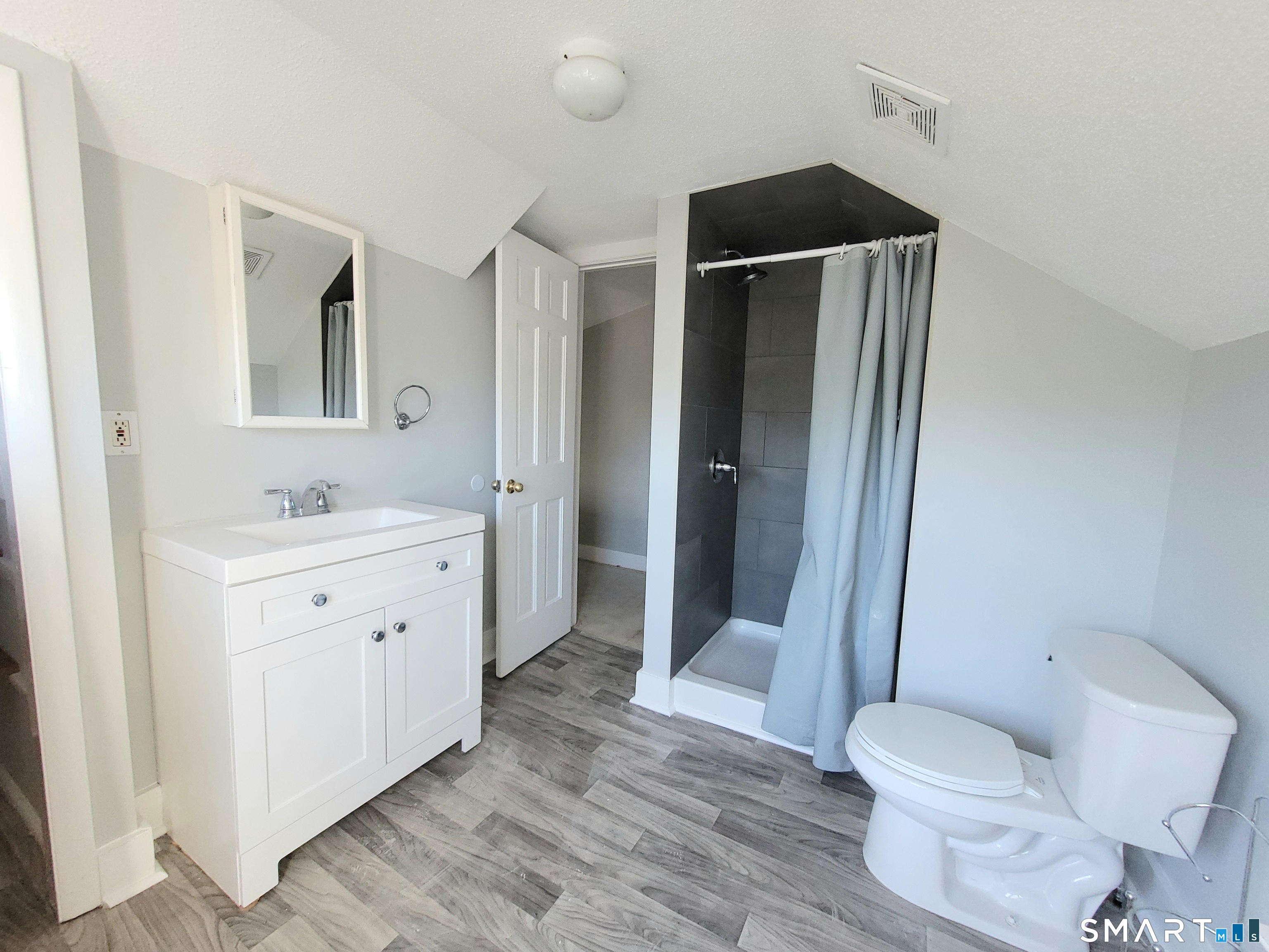 232 Greenwood Avenue Unit #3 photo 8