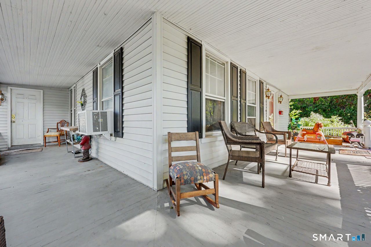 33 Pleasant Street photo 35