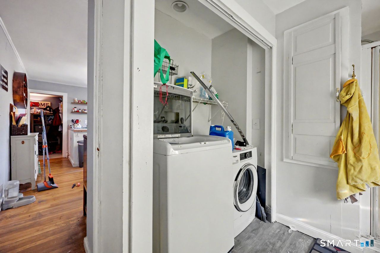 33 Pleasant Street photo 10