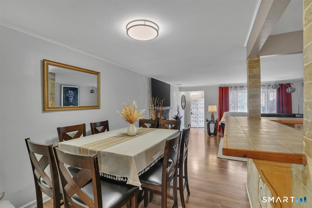 22 Elizabeth Drive photo 10