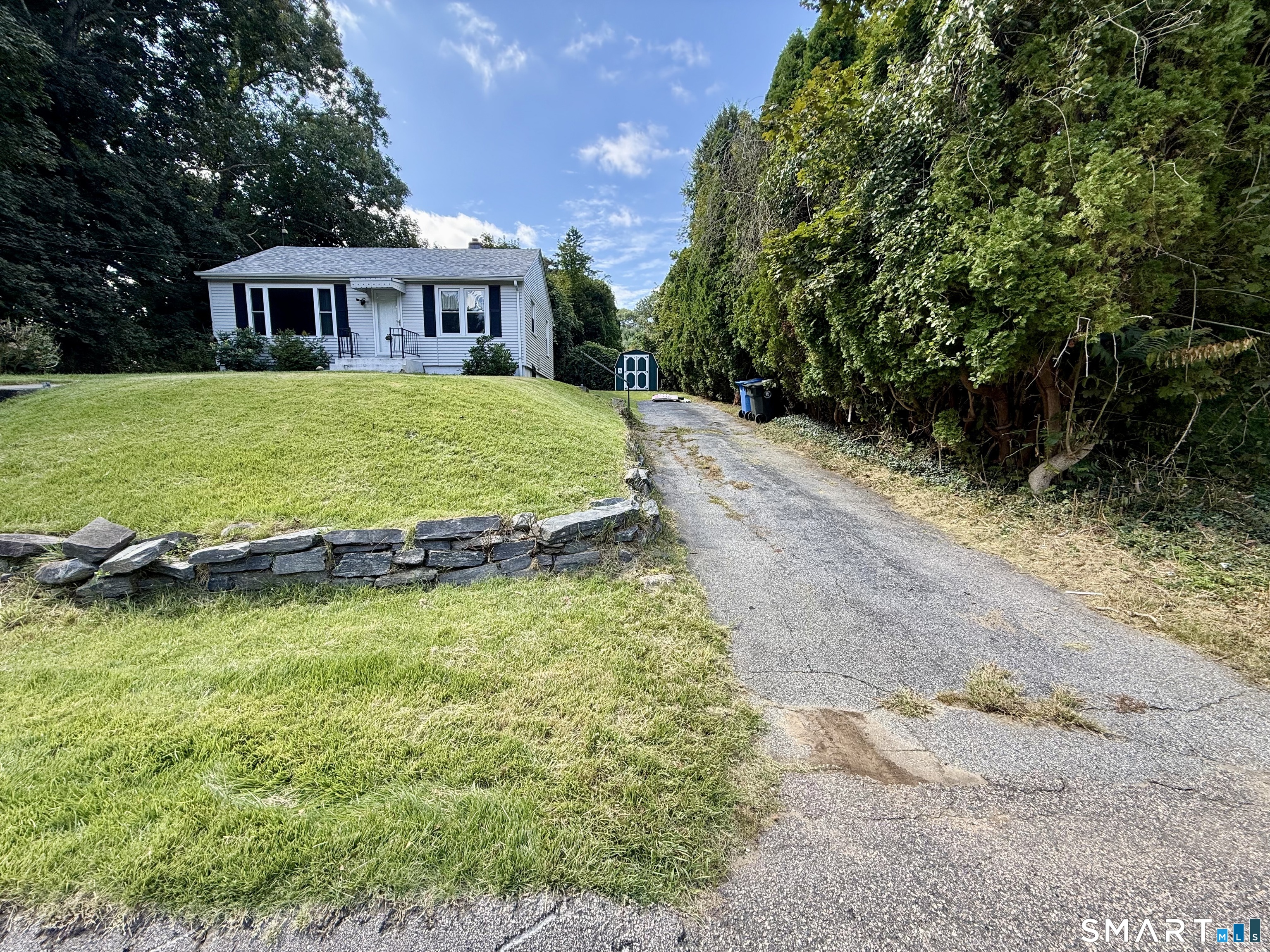 42 Lambert Drive photo 27