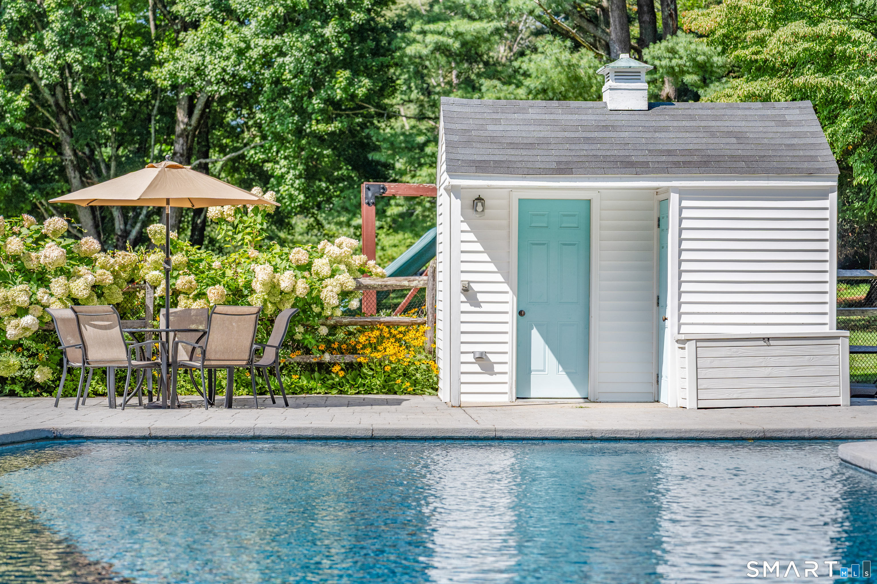 23 Jonathan Road, New Canaan, Connecticut photo 3