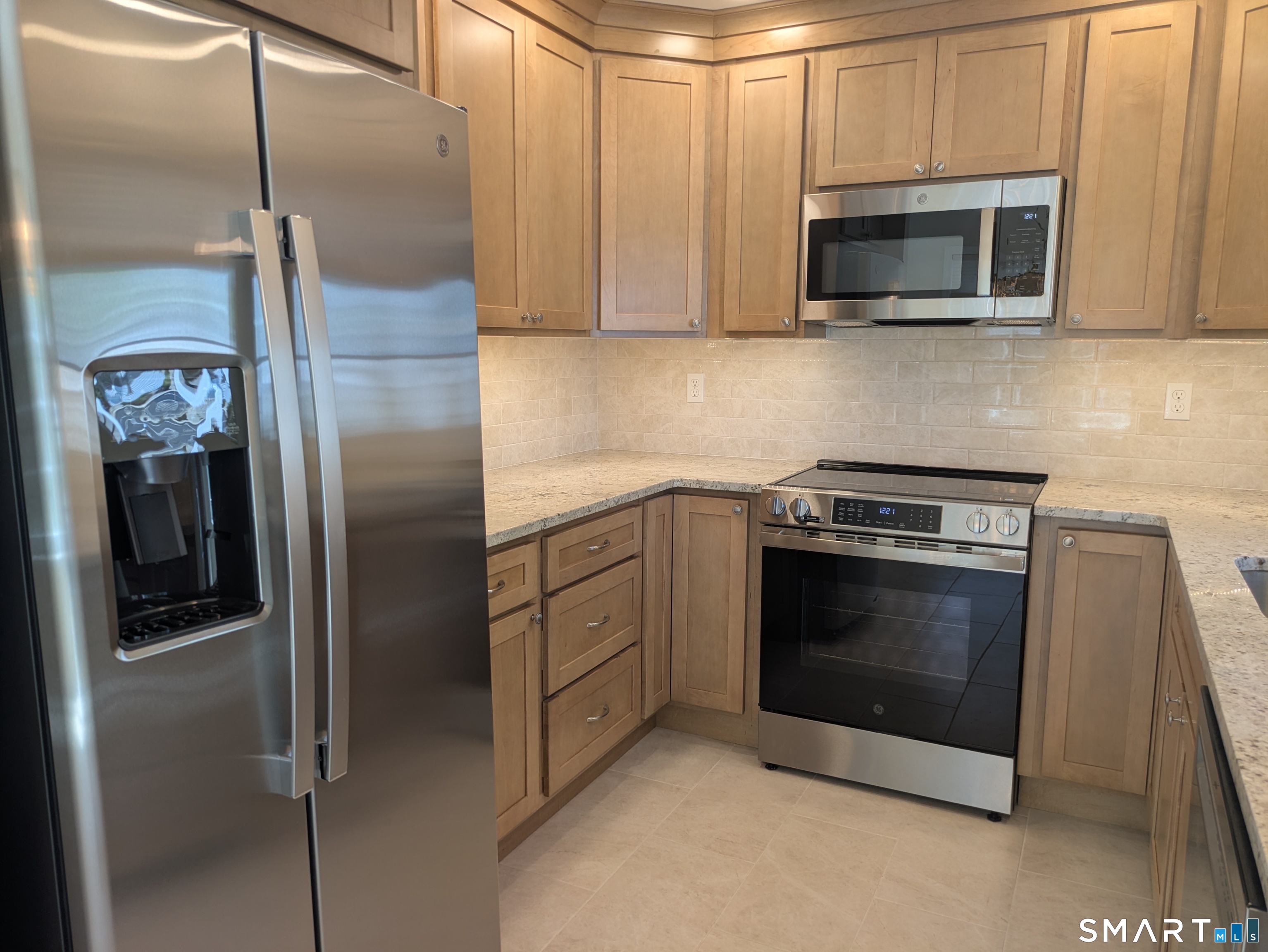 23 Woodland Road Unit #Apt B6 photo 8