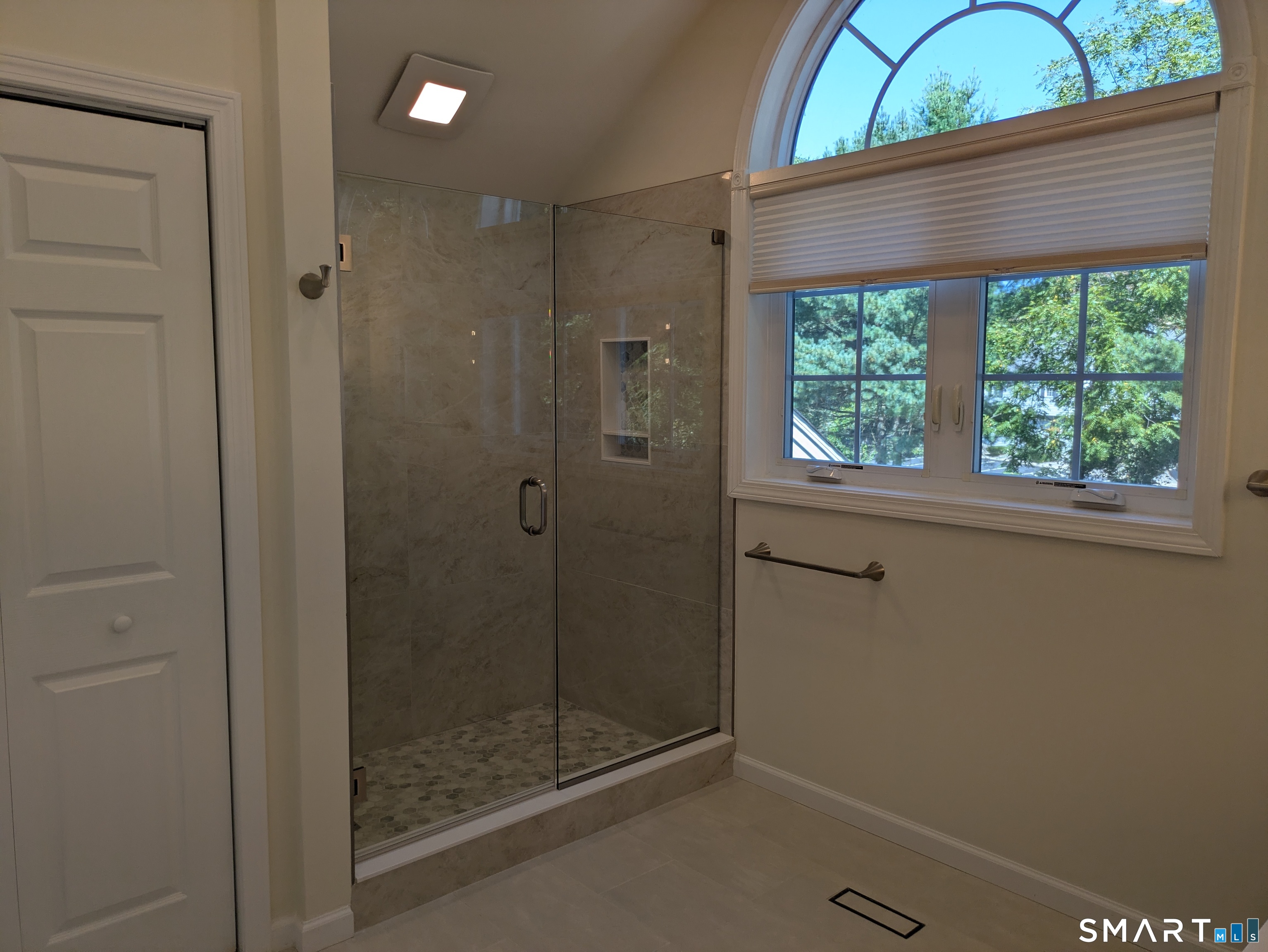 23 Woodland Road Unit #Apt B6 photo 17