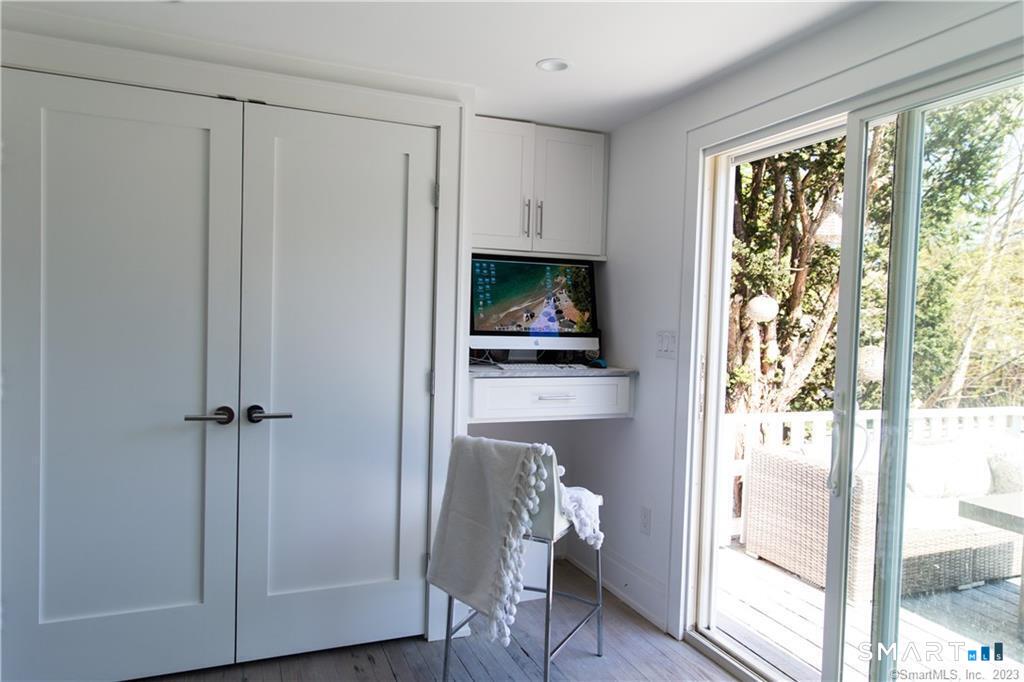 10 Danbury Avenue photo 19