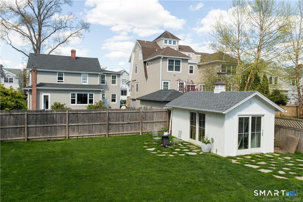 10 Danbury Avenue photo 33
