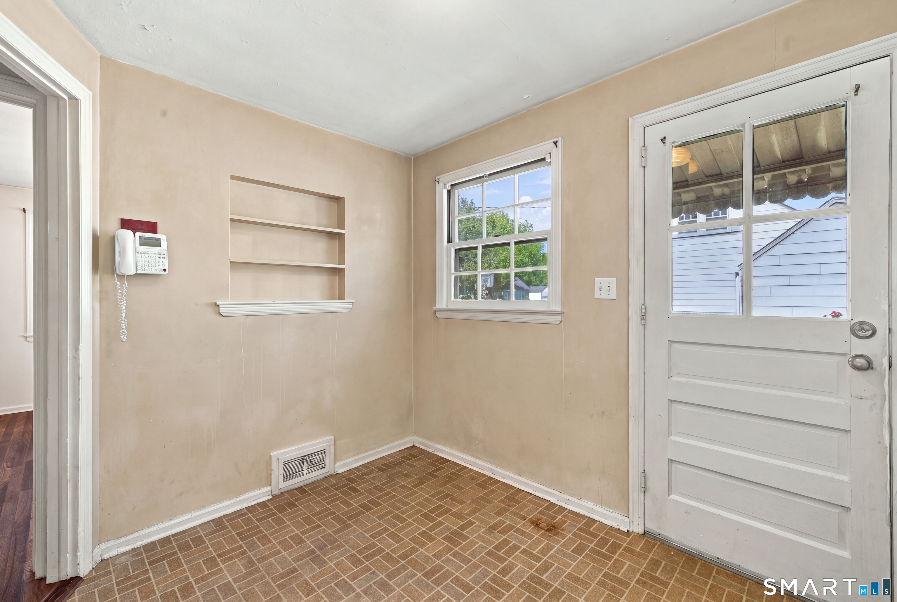 15 Chamberlin Drive photo 12
