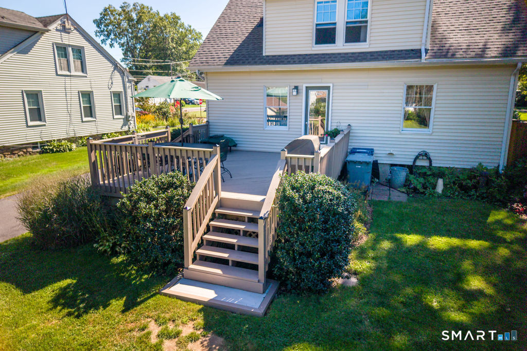 27 Cottage Street photo 31