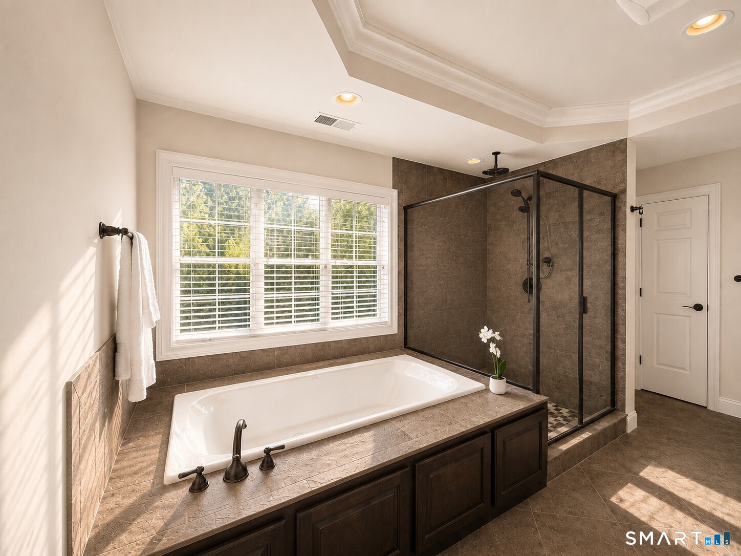 26 Hendrickson Lane photo 19