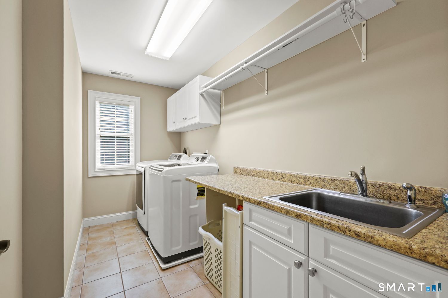 26 Hendrickson Lane photo 24