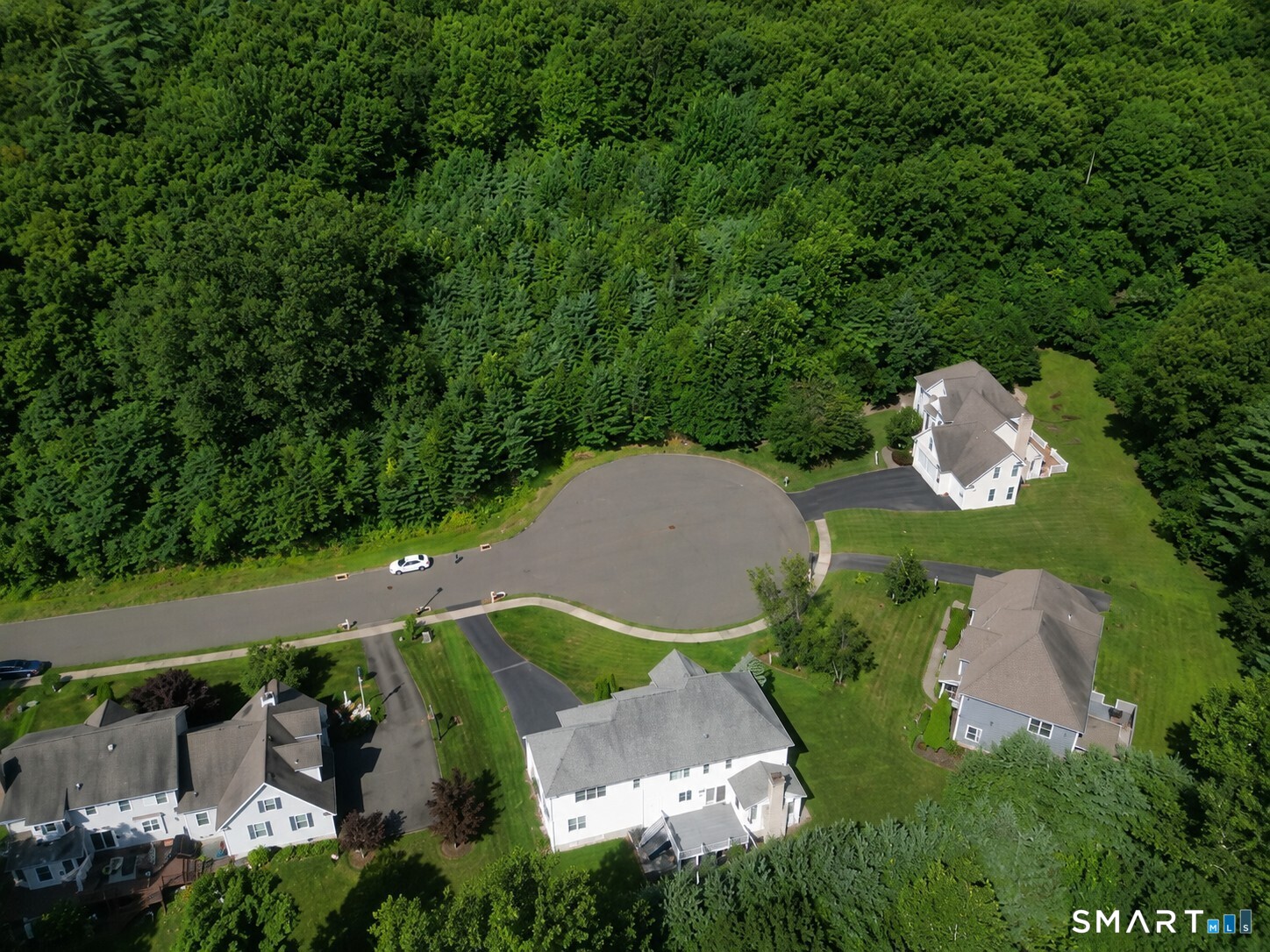 26 Hendrickson Lane photo 32