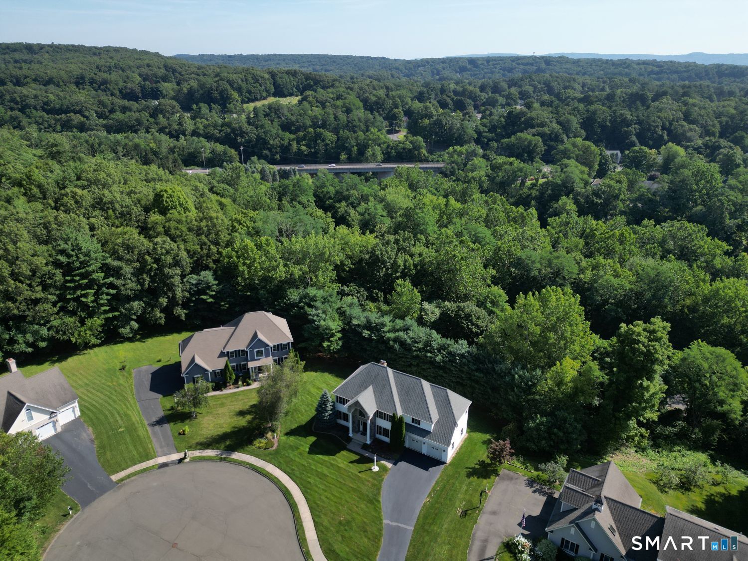 26 Hendrickson Lane photo 33