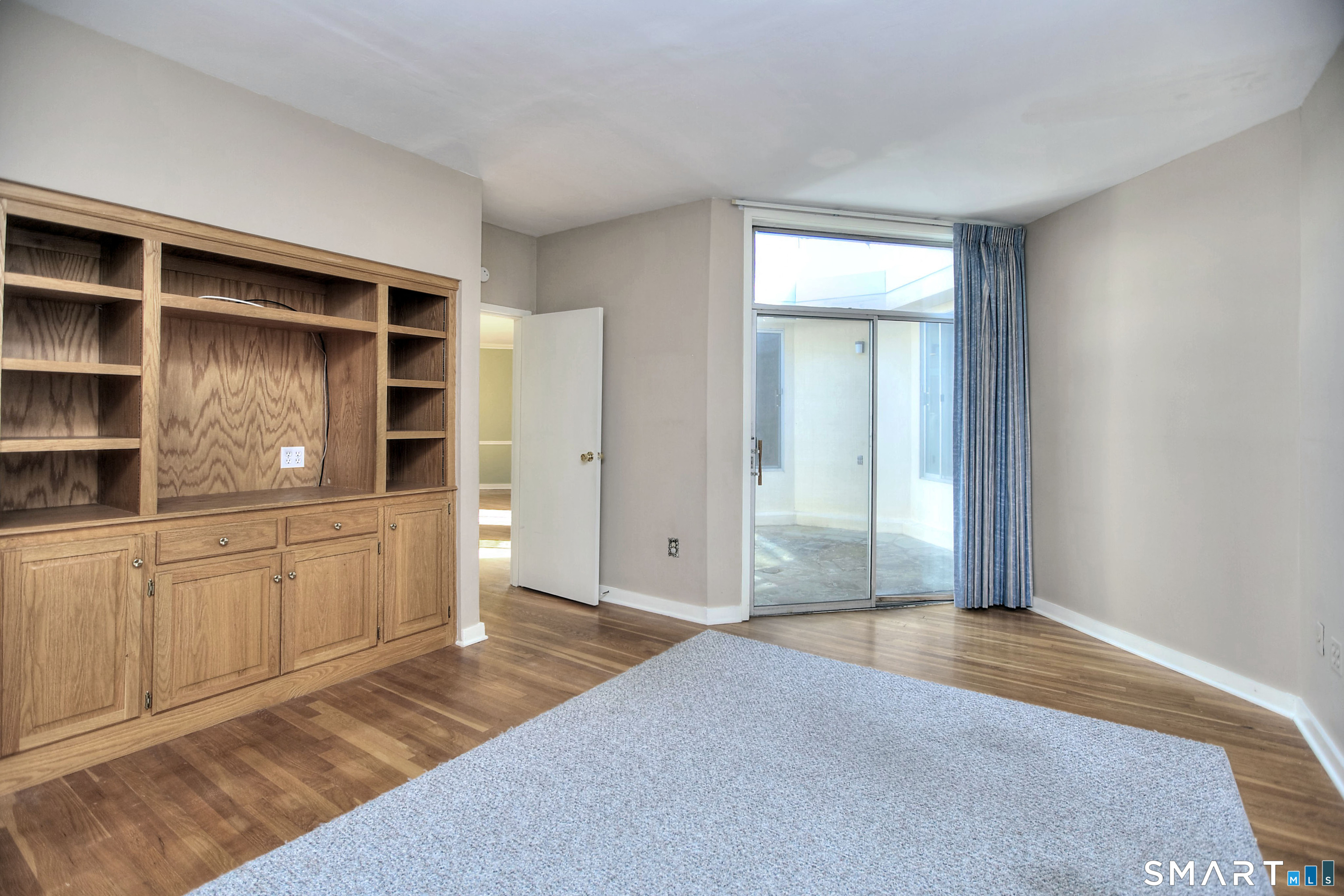 160 Fairfield Woods Road Unit #25 photo 12
