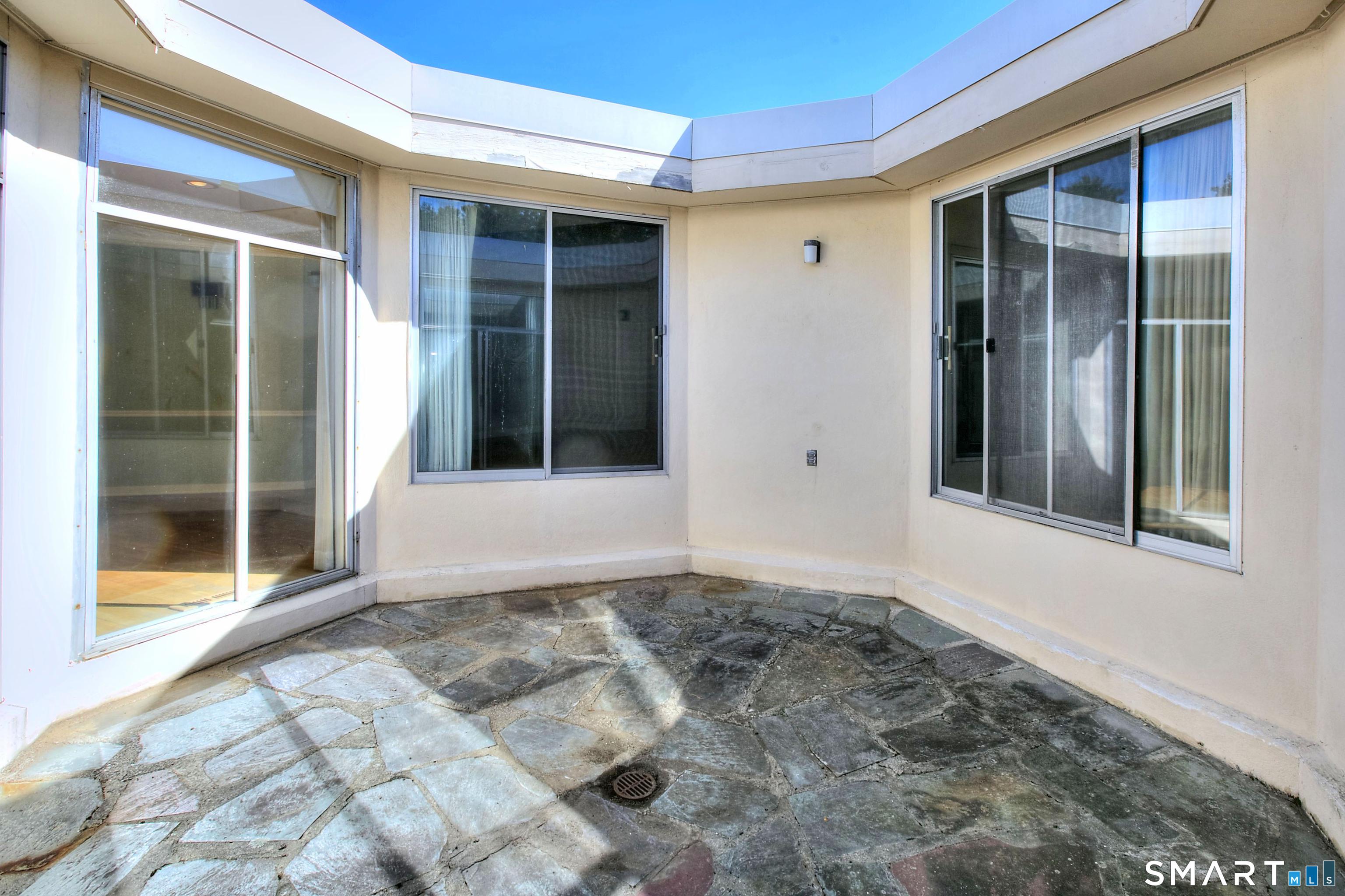 160 Fairfield Woods Road Unit #25 photo 16