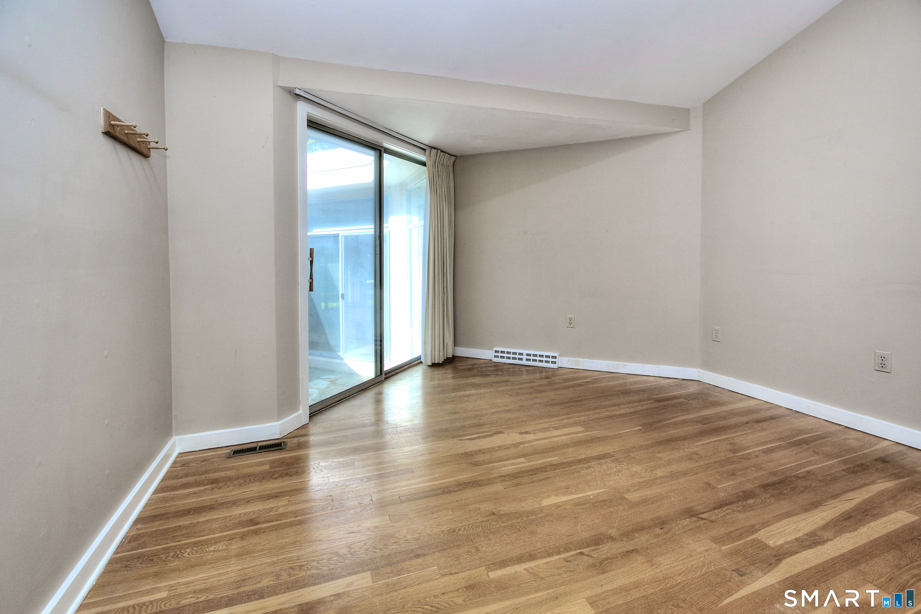 160 Fairfield Woods Road Unit #25 photo 18