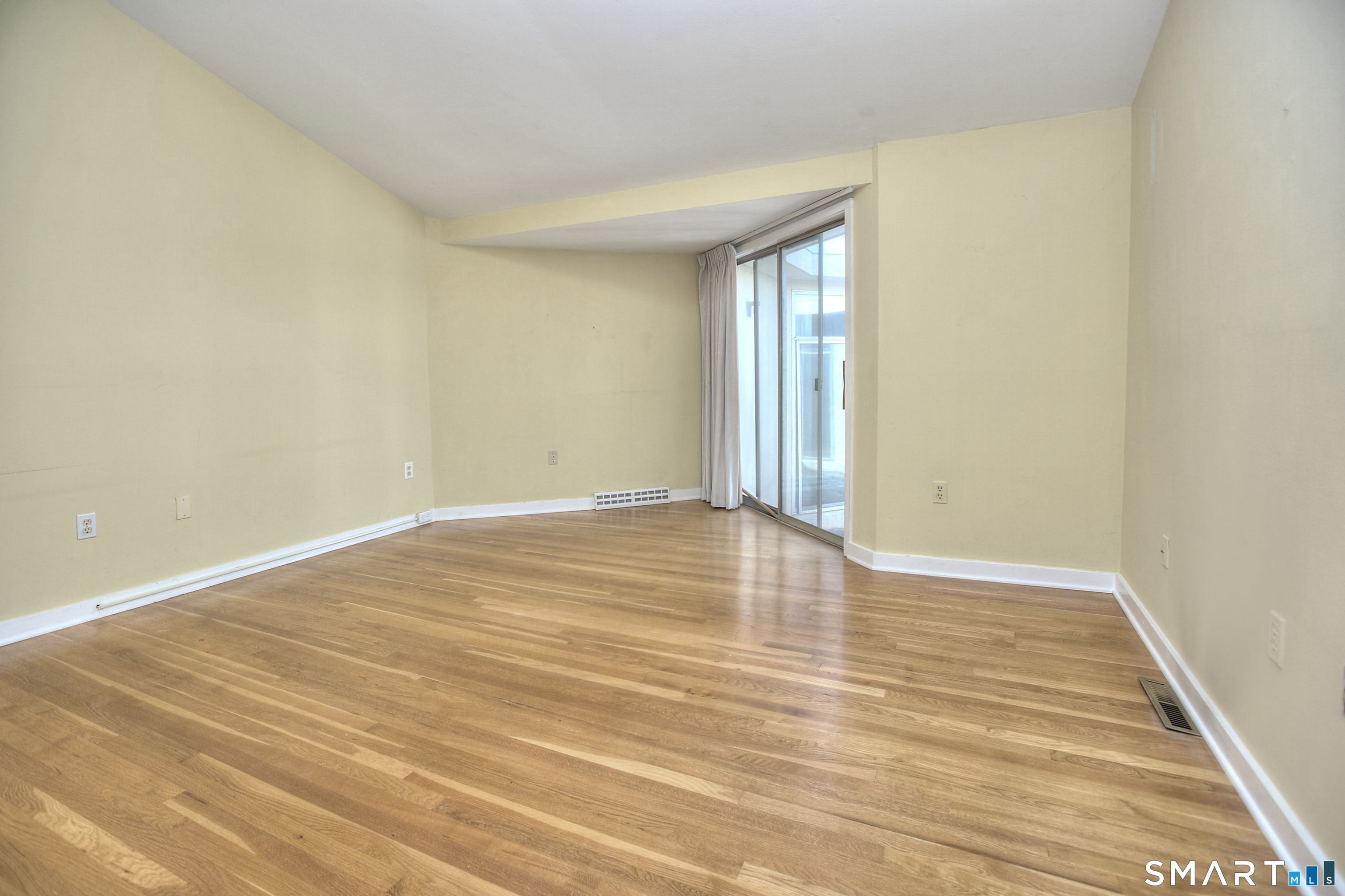 160 Fairfield Woods Road Unit #25 photo 20