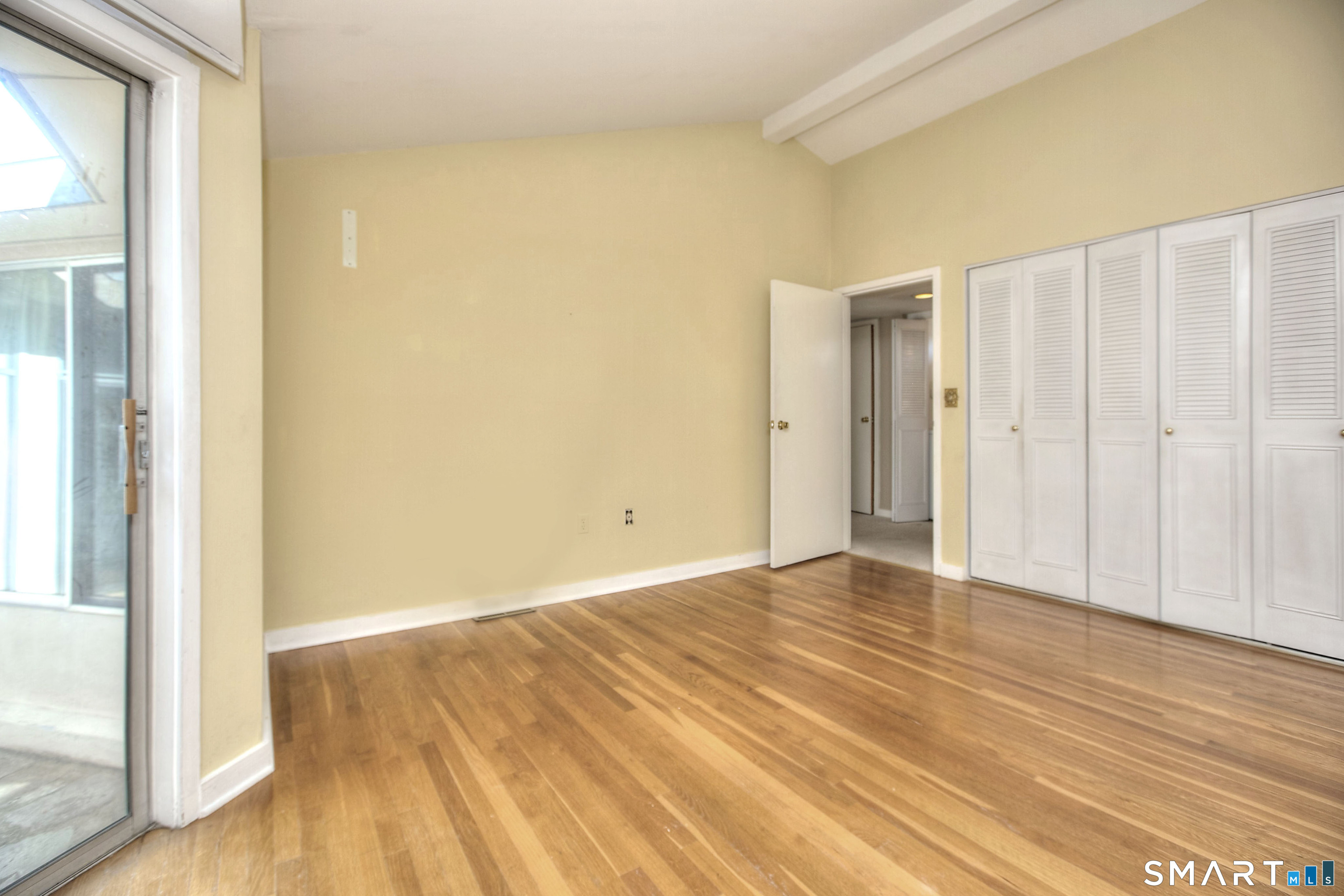160 Fairfield Woods Road Unit #25 photo 21