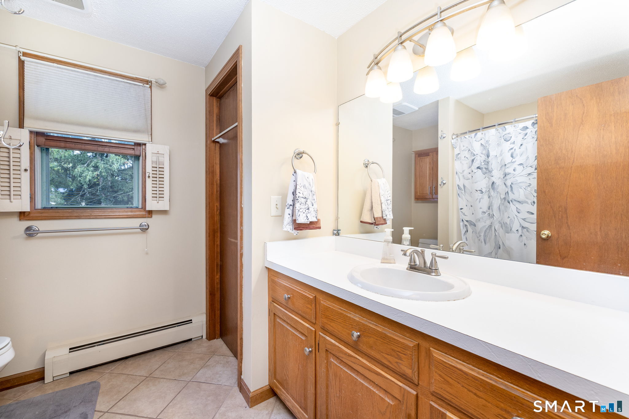75 Isabelle Drive photo 20