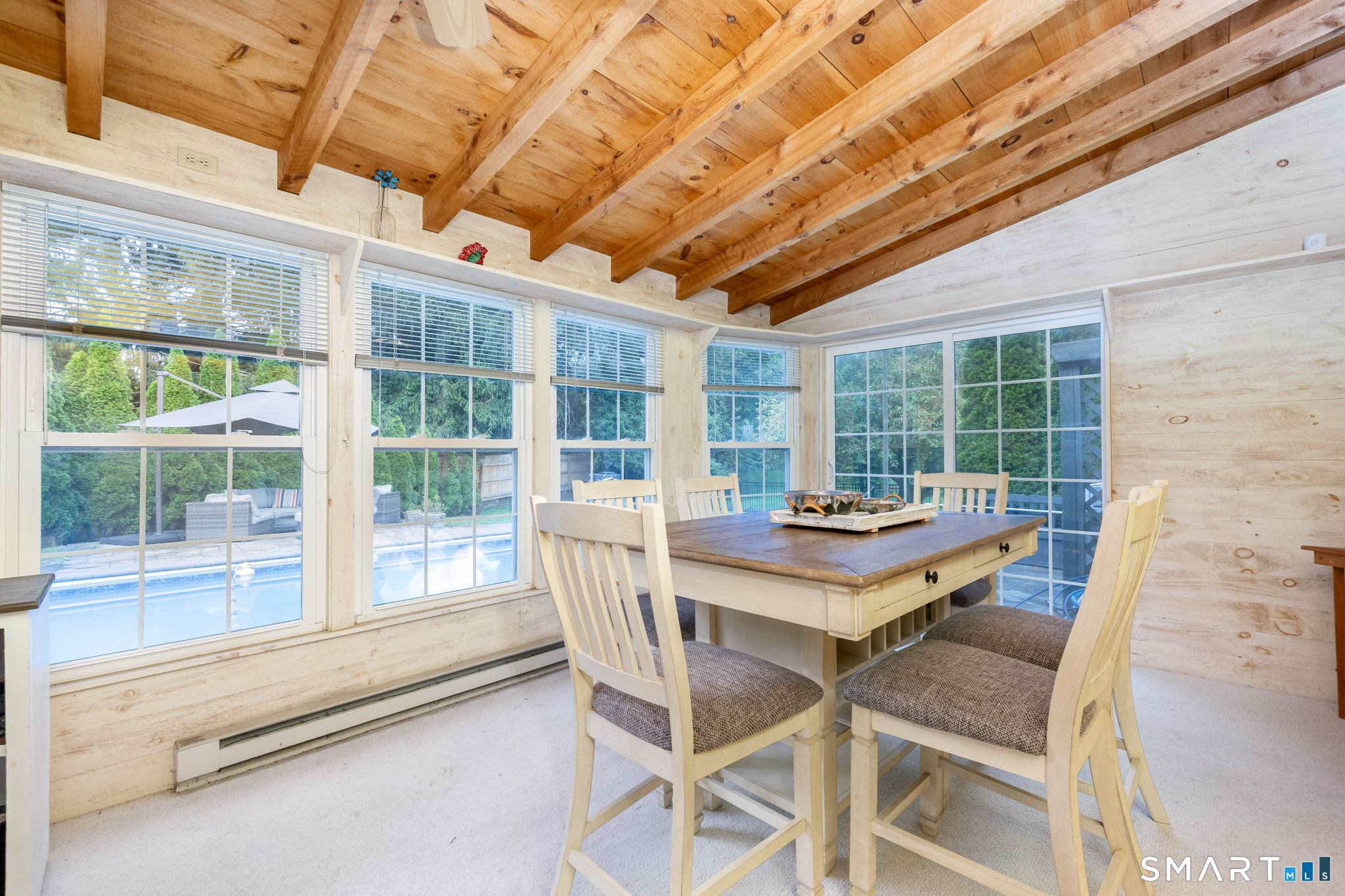 75 Isabelle Drive photo 13