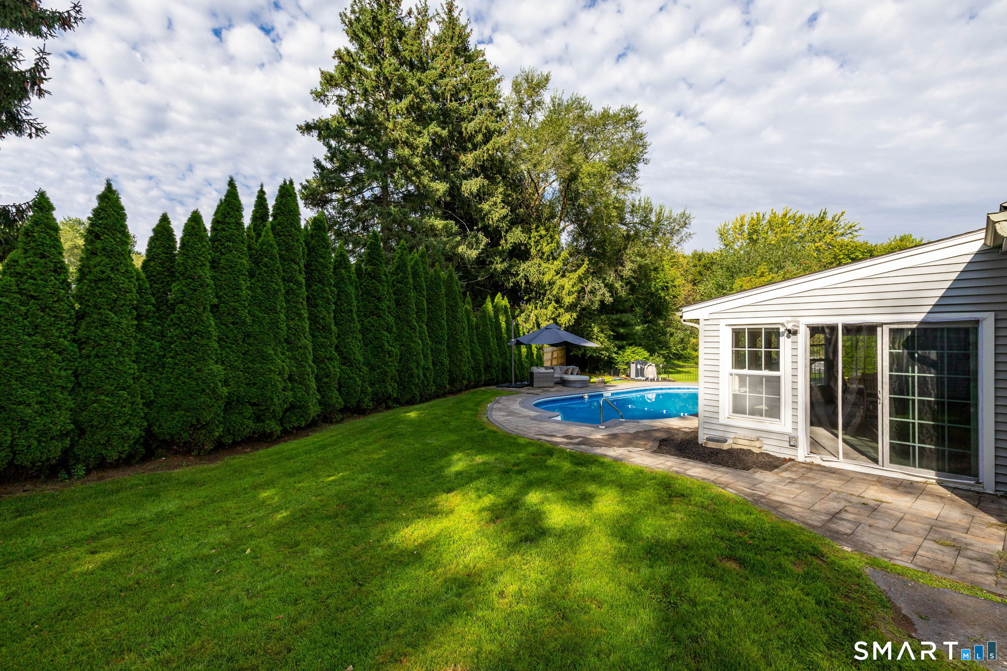75 Isabelle Drive photo 29