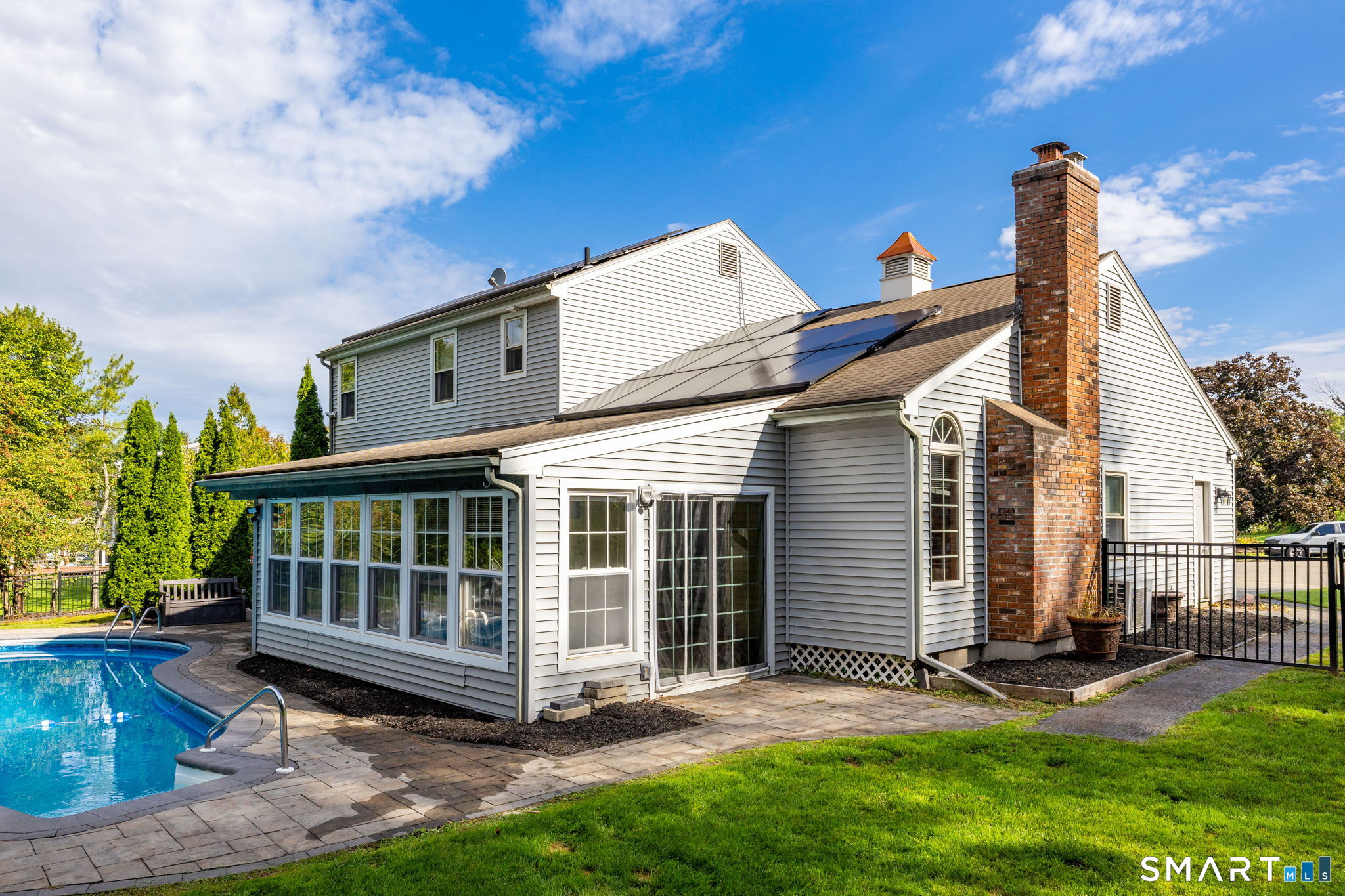 75 Isabelle Drive photo 30