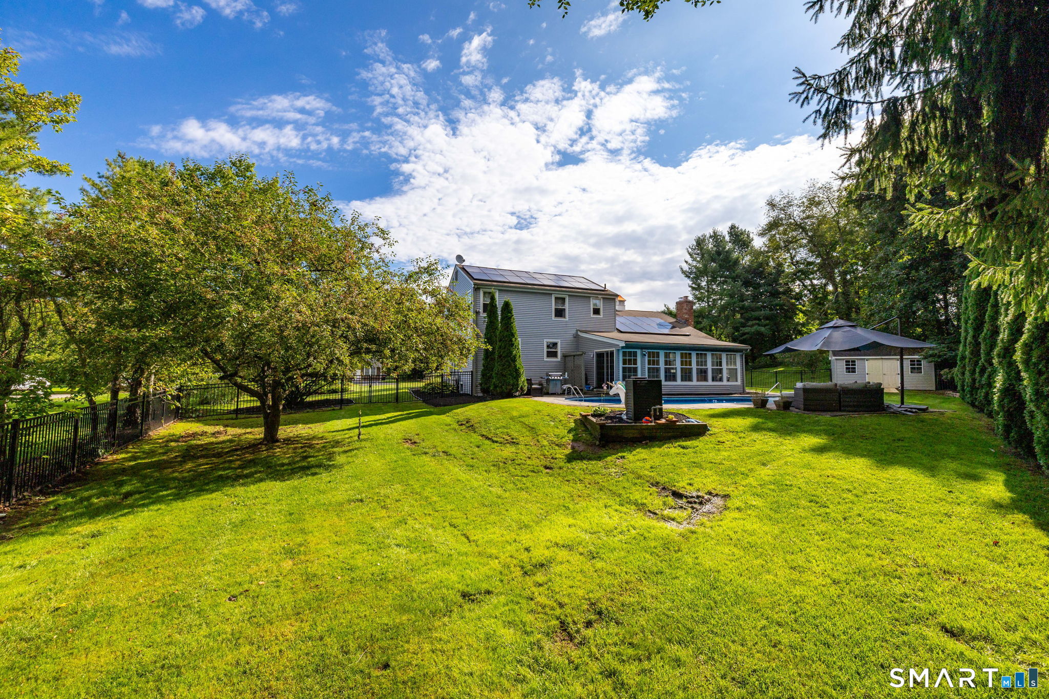 75 Isabelle Drive photo 34